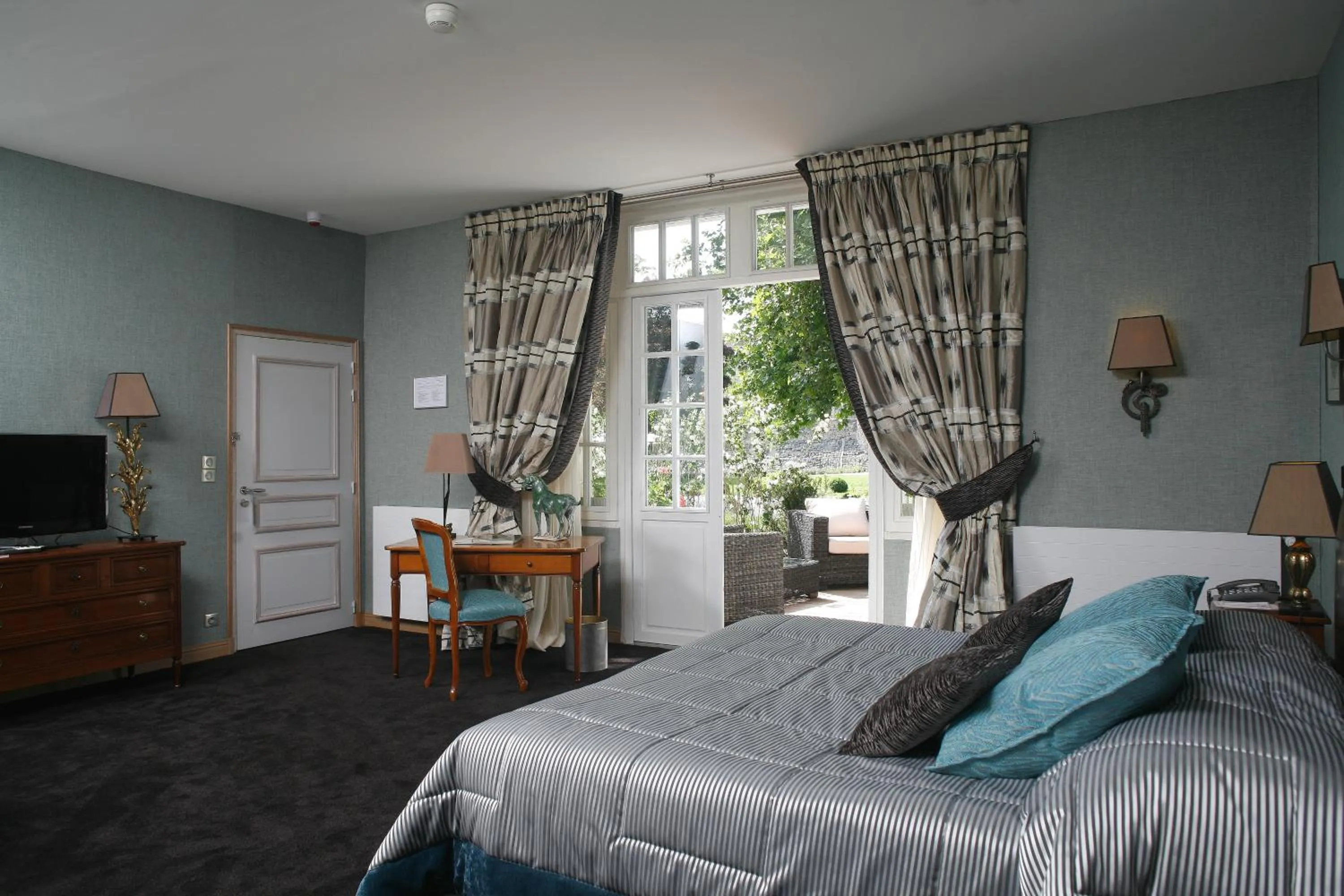 Bedroom, Bed in Chateau De Fere