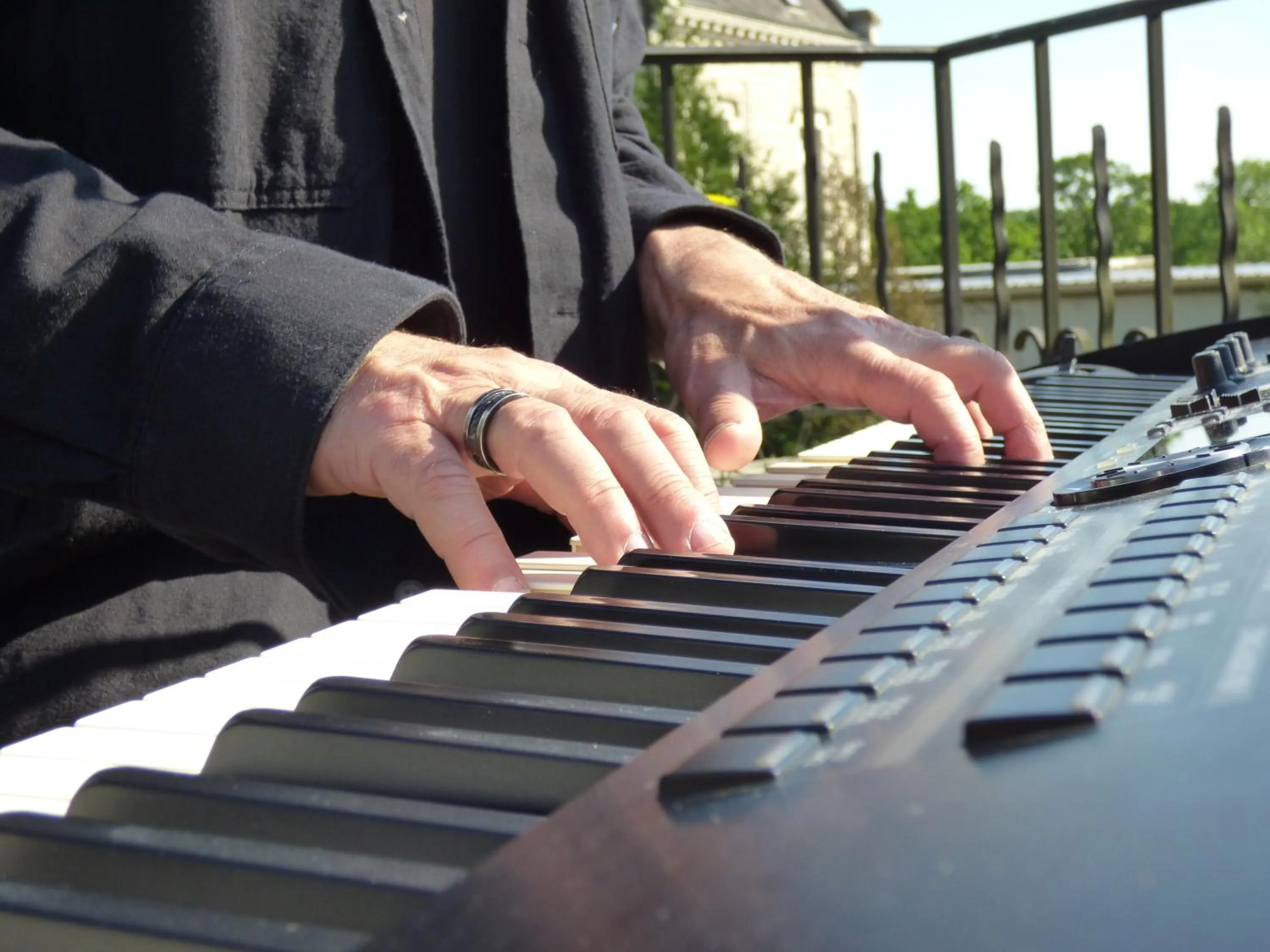 Evening entertainment in Chateau De Fere