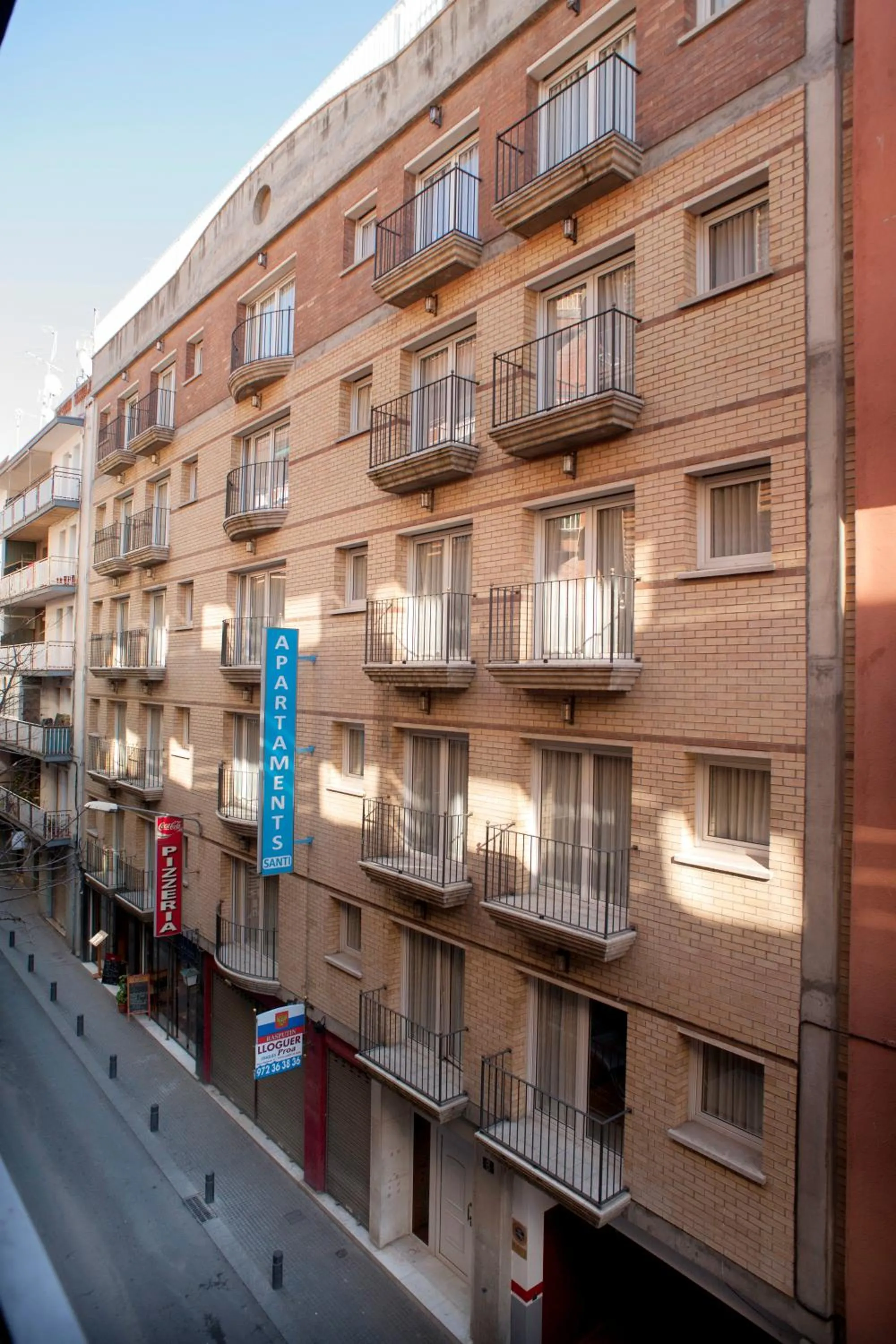 Facade/entrance in Apartamentos Santi