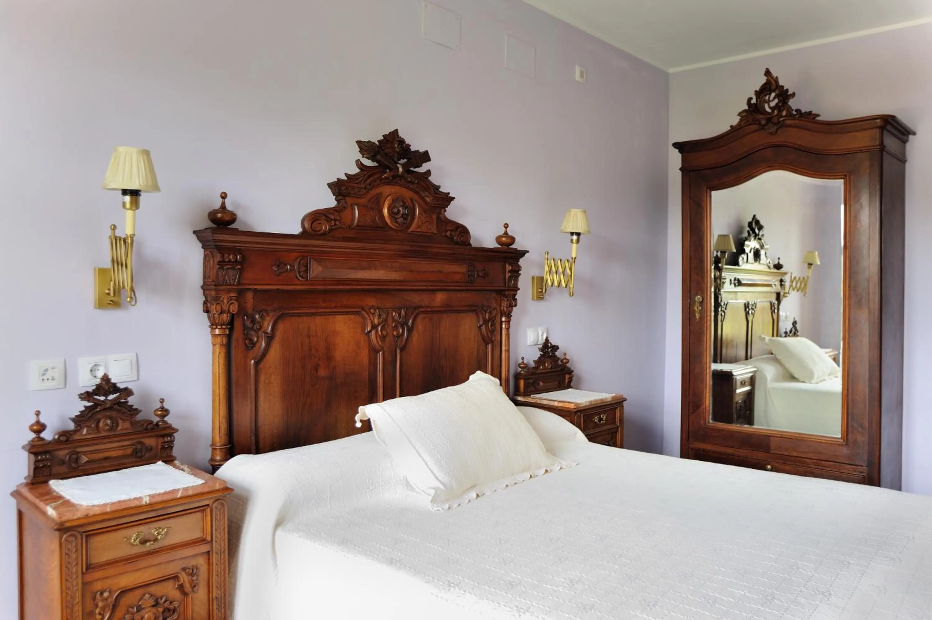 Photo of the whole room, Bed in La Casona de la Roza