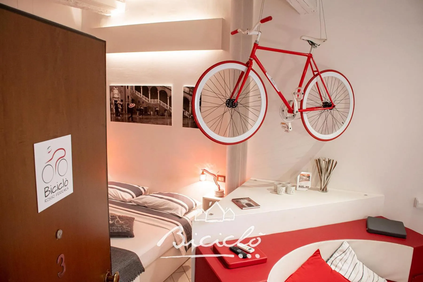 Biciclo' Rosso Ferrara
