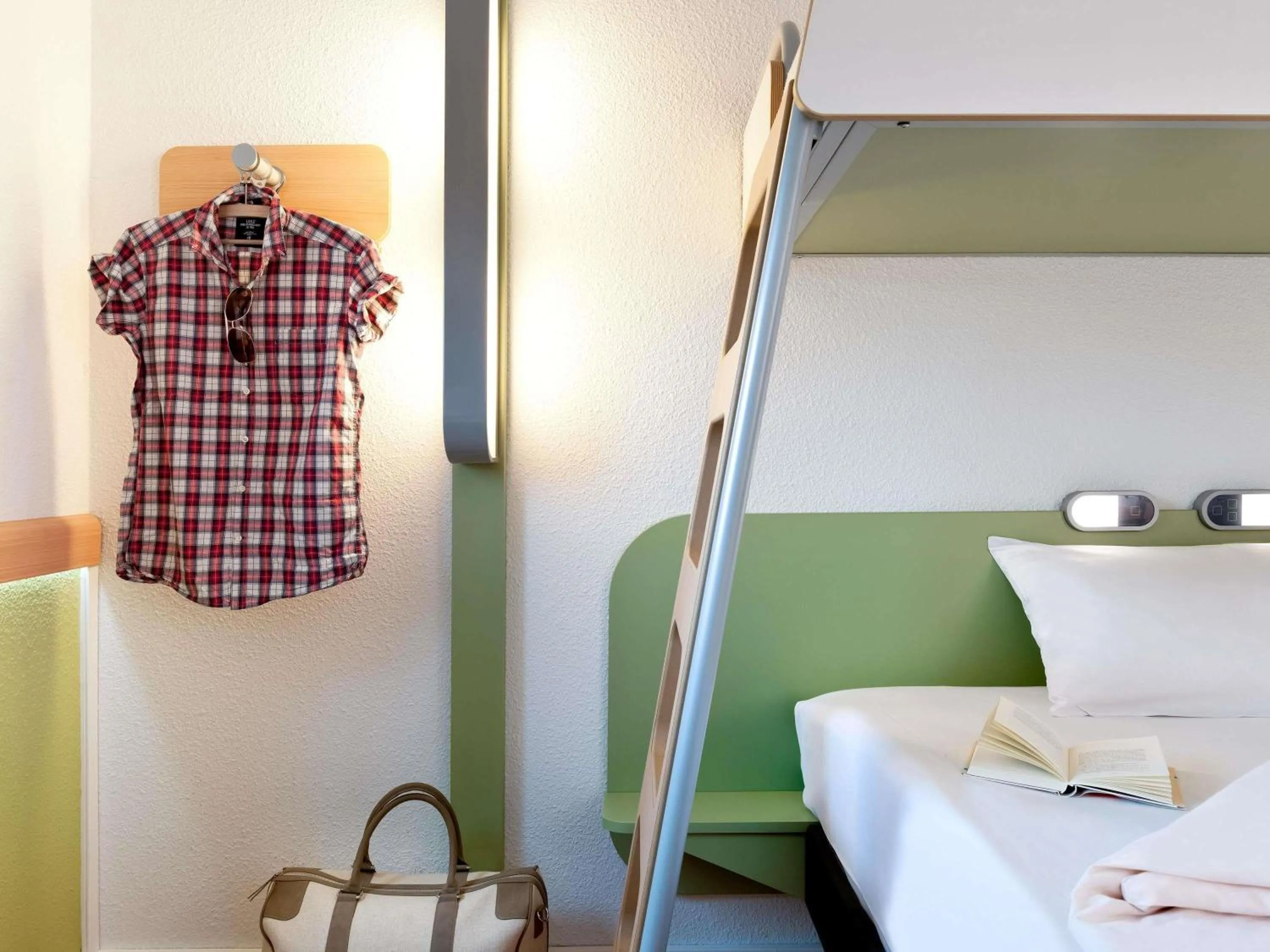 Bedroom in Ibis Budget Cergy St Christophe