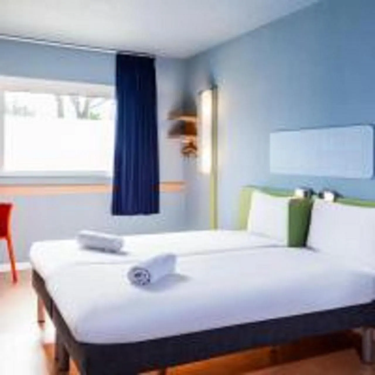Bedroom, Bed in Ibis Budget Cergy St Christophe