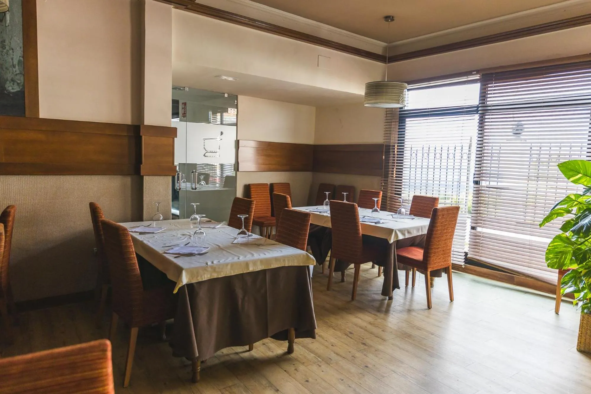 Restaurant/places to eat in Hotel Machaco