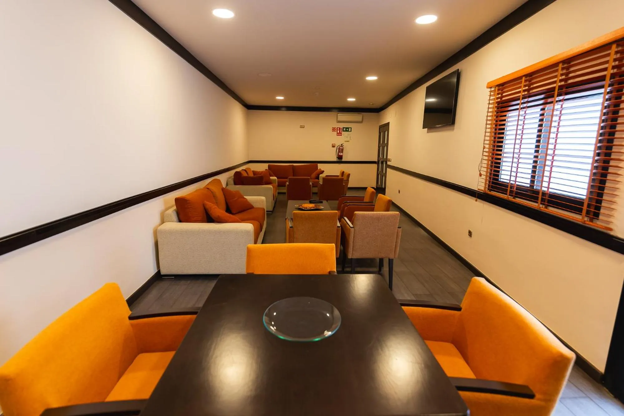 Seating area in Hotel Machaco