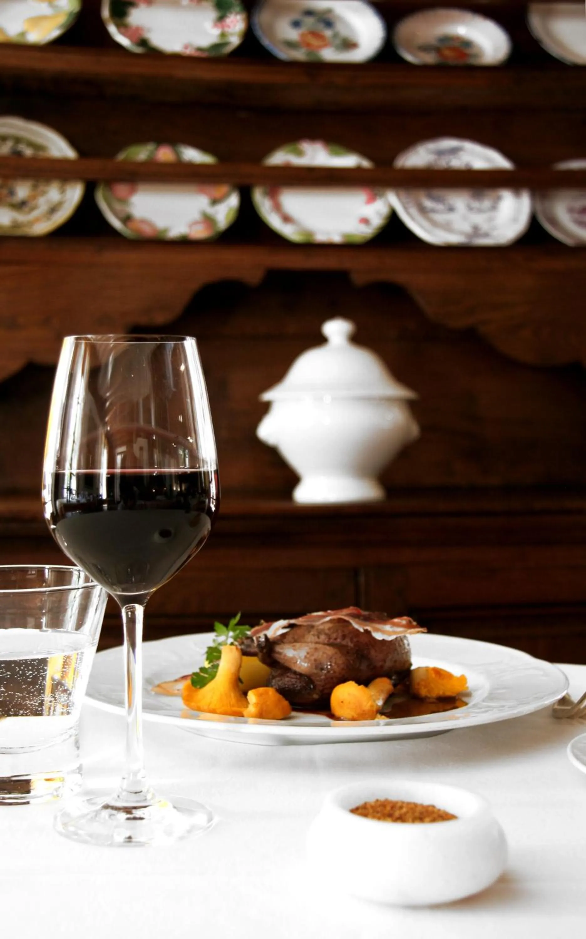 Restaurant/places to eat in Auberge des Pins - Teritoria