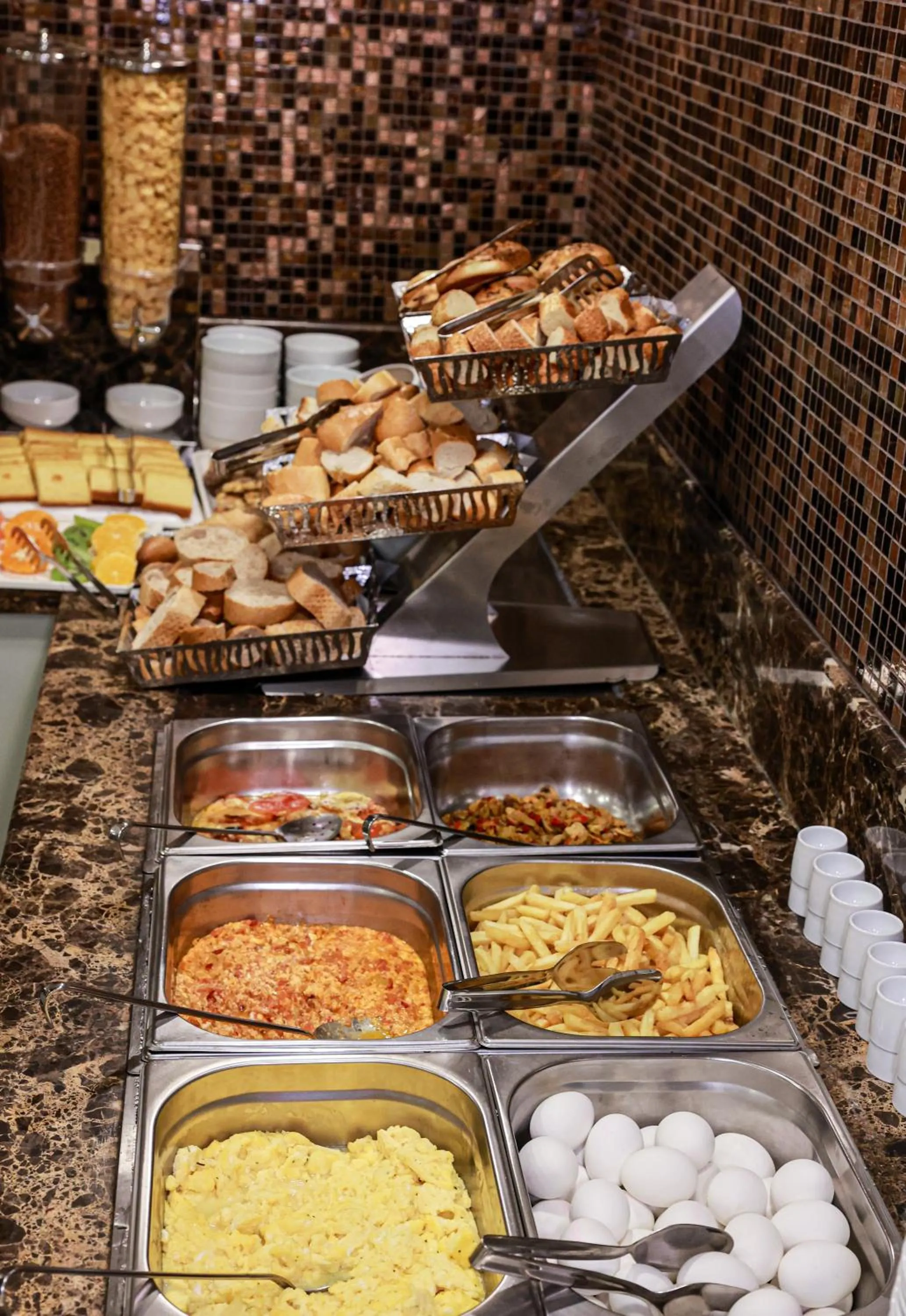 Food and drinks in Nova Plaza Park Hotel