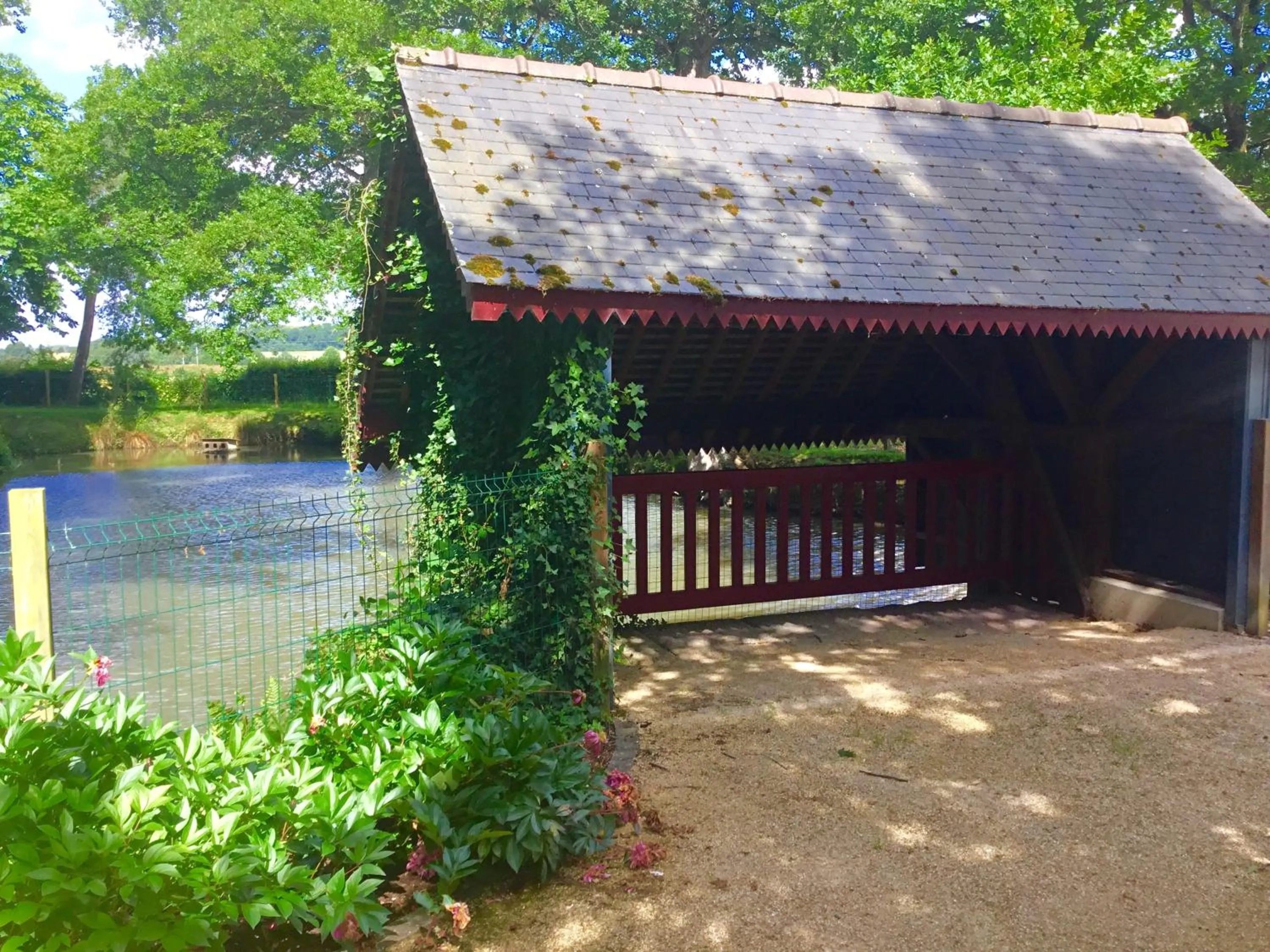 Garden view in La Pommeraie