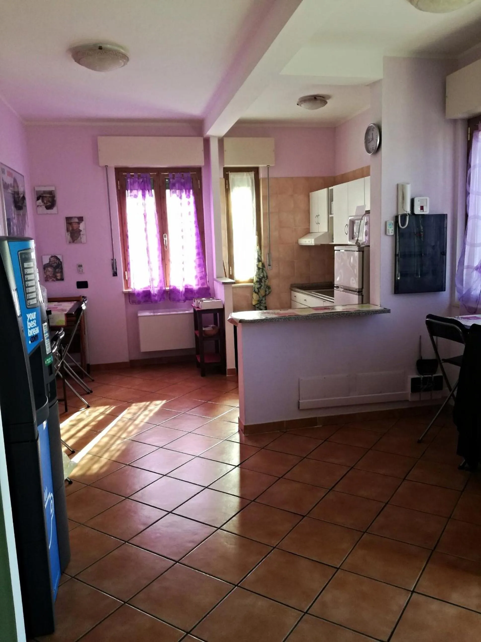 Communal kitchen in B&B Ciampino