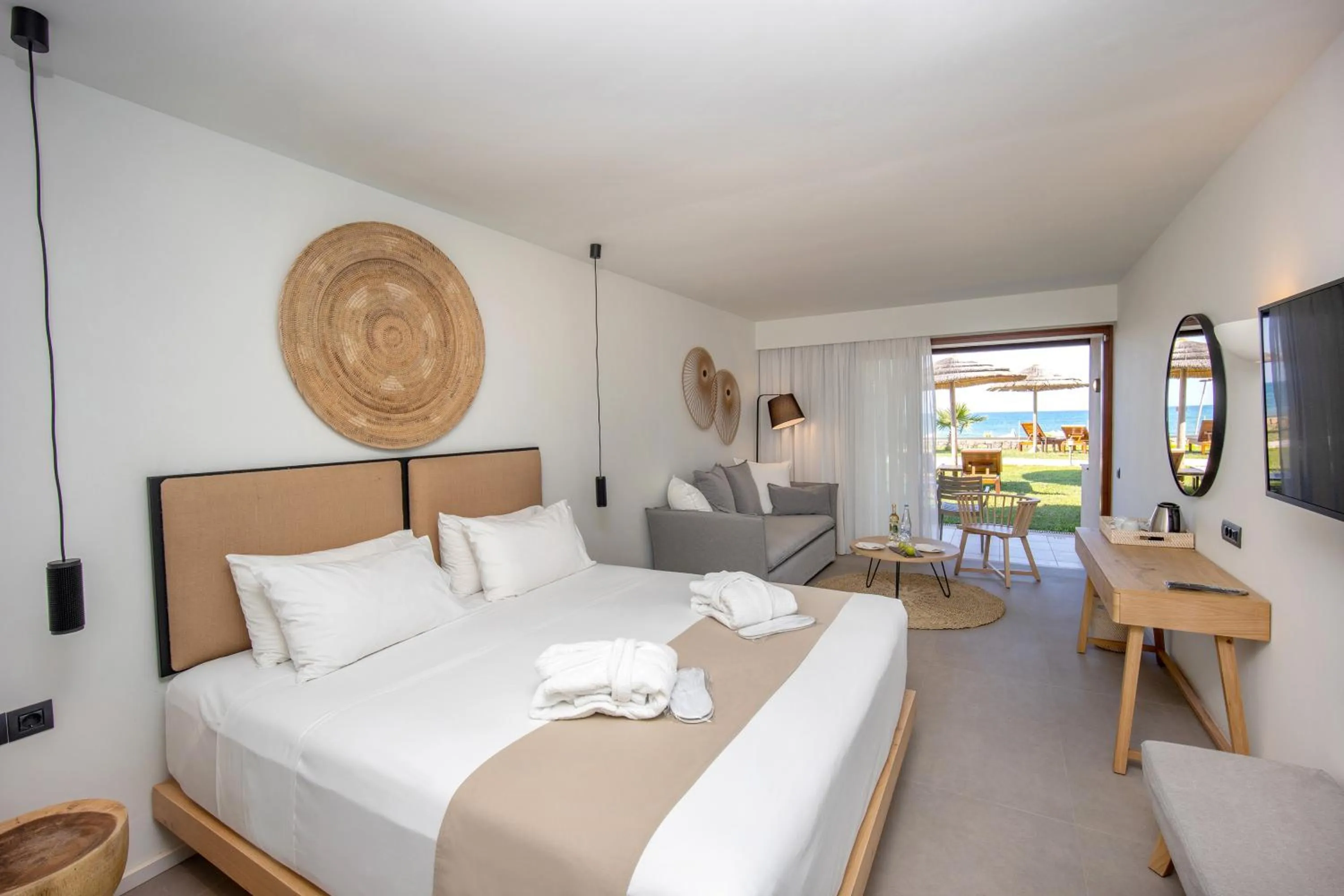 Coffee/tea facilities, Bed in Blue Sea Beach Affiliated By Melia