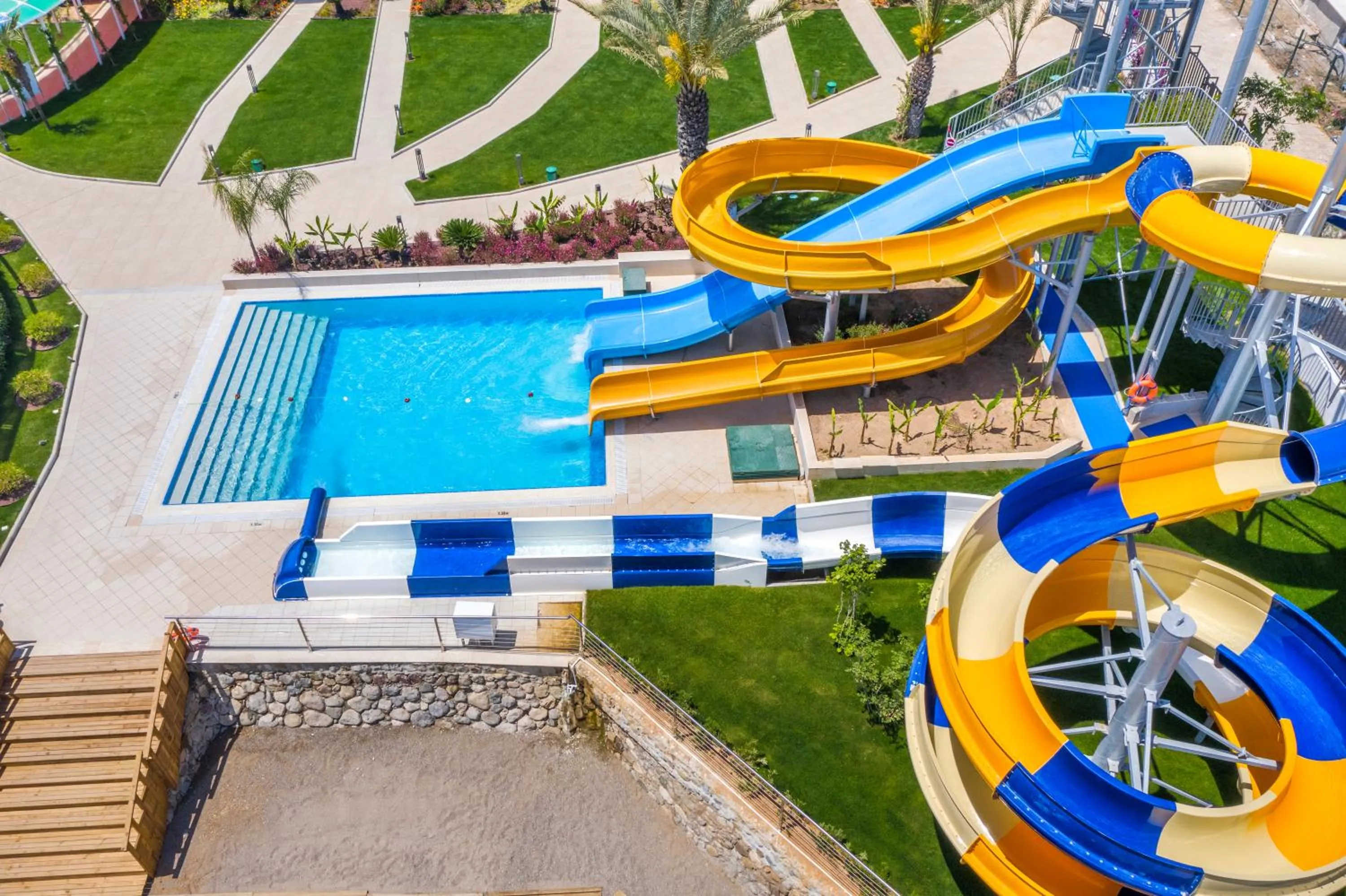 Swimming pool in Corendon Playa Kemer Hotel