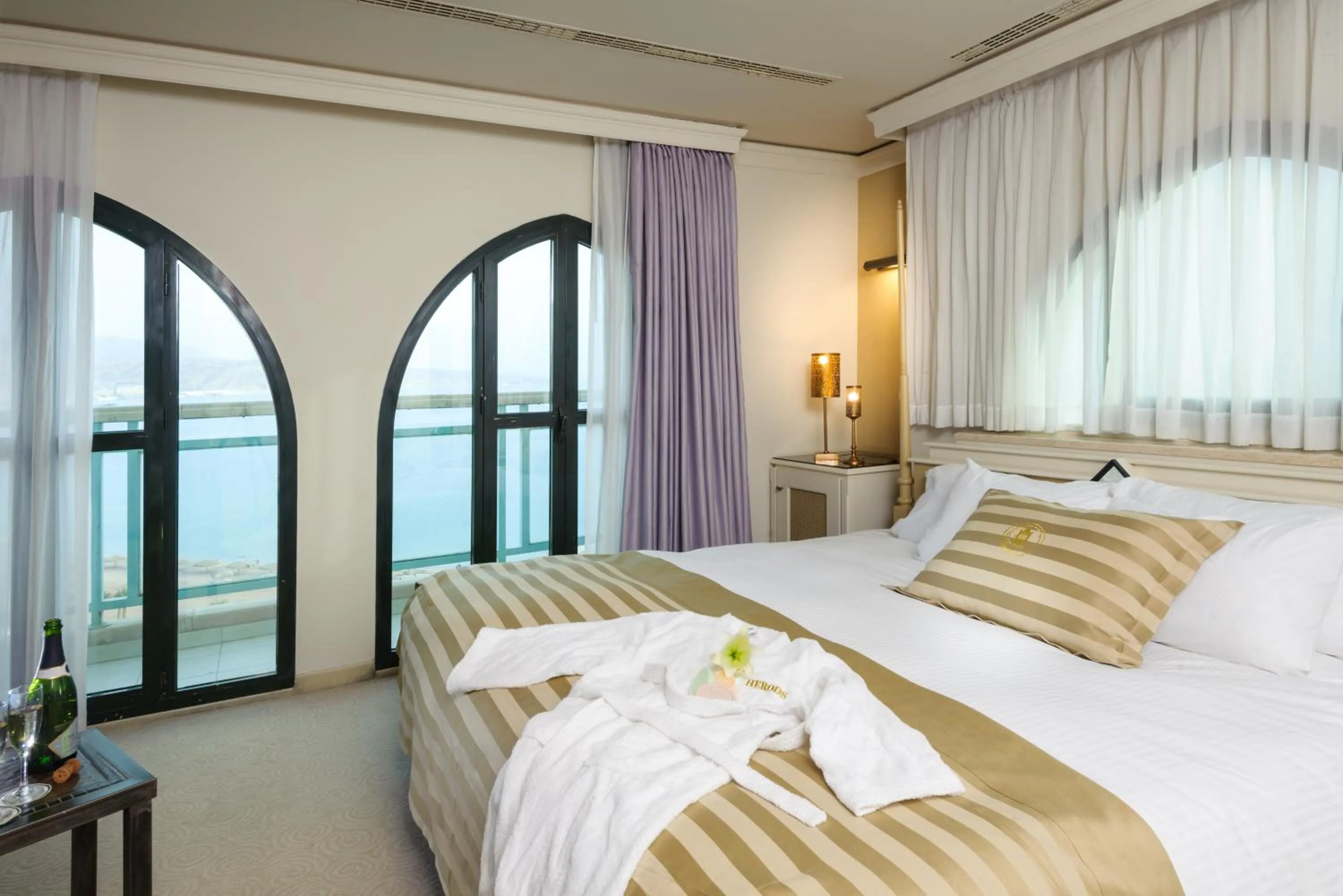Bed in Herods Palace Hotels & Spa Eilat a Premium collection by Fattal Hotels