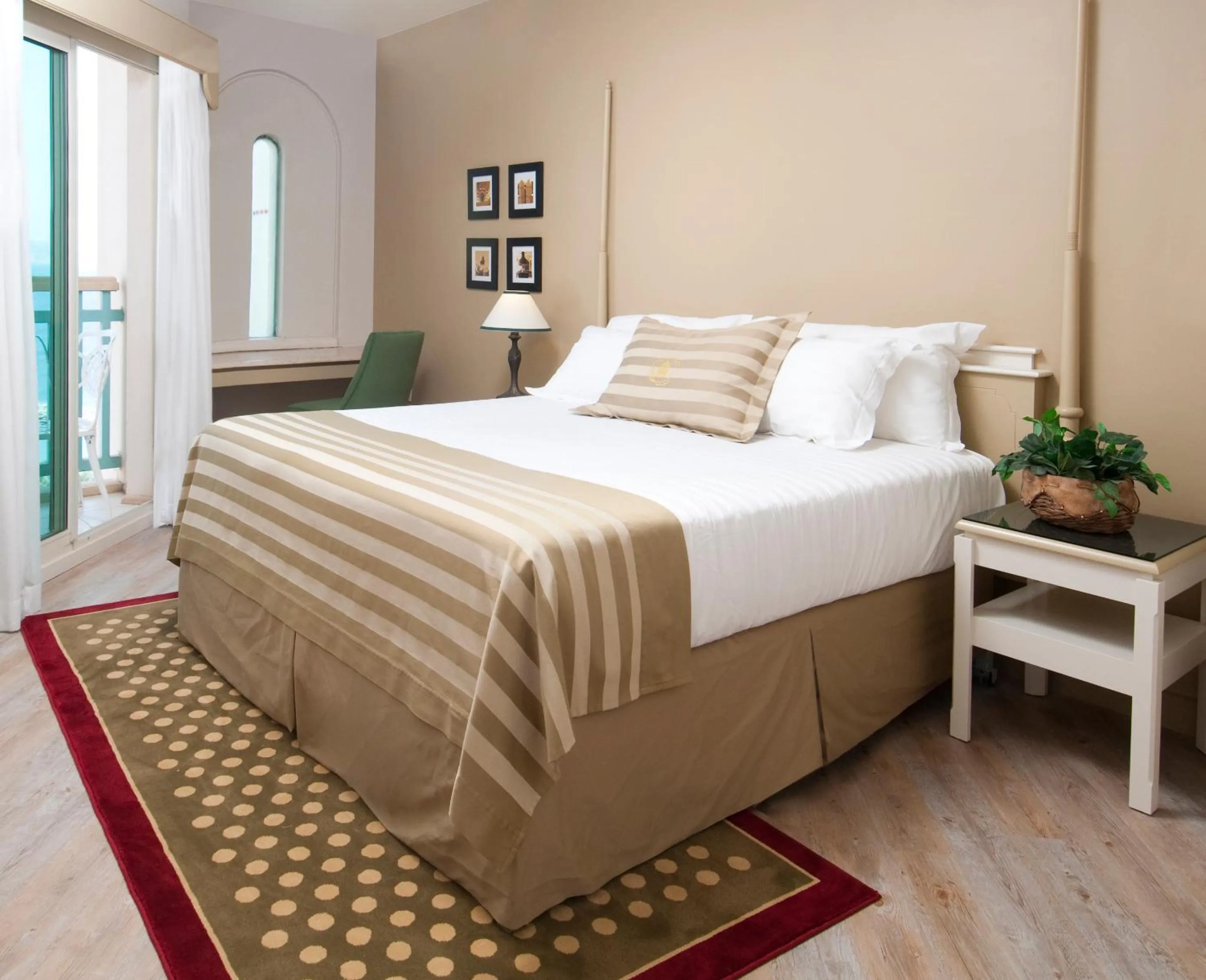 Bed in Herods Palace Hotels & Spa Eilat a Premium collection by Fattal Hotels