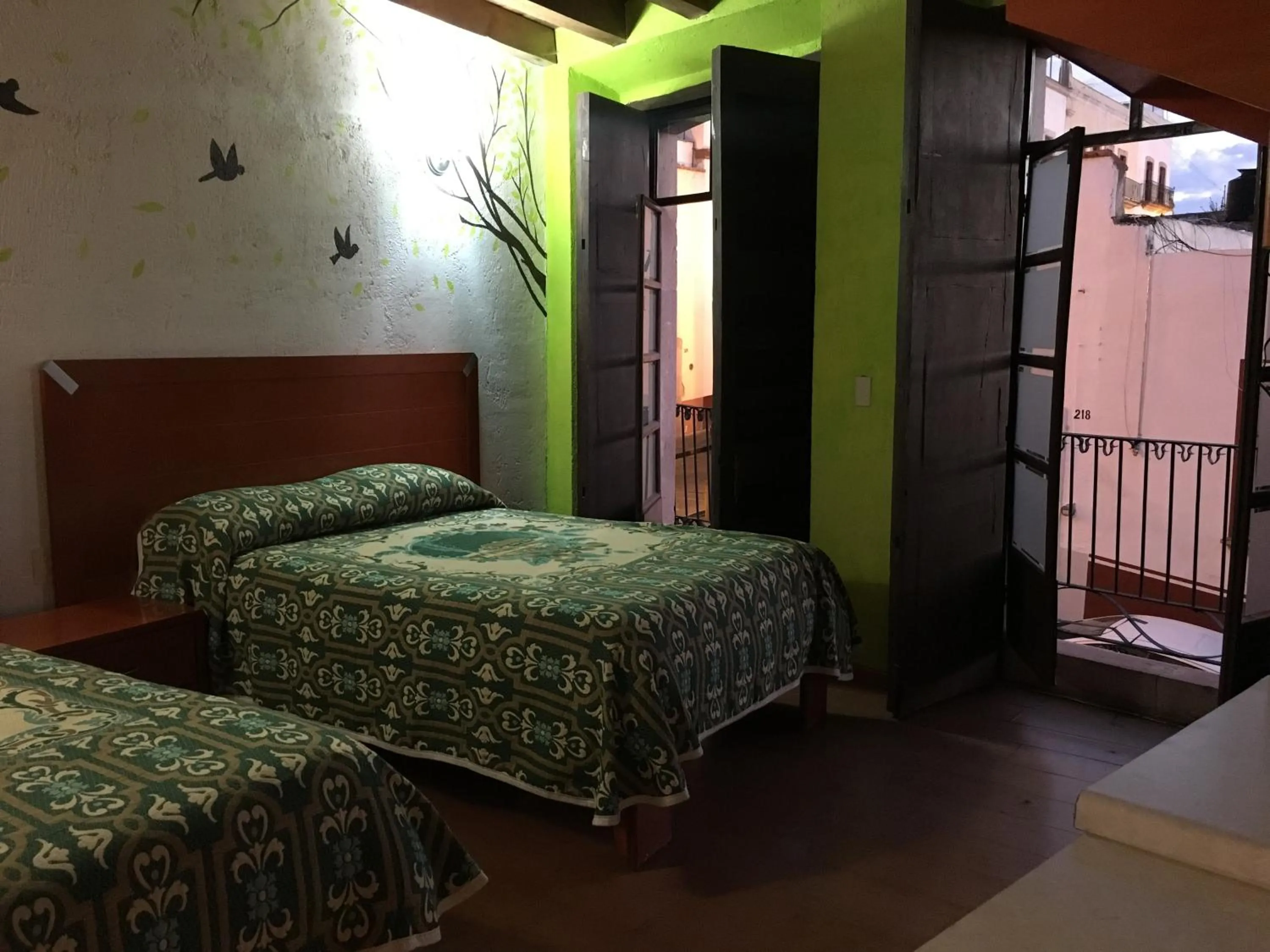 Twin Room with Private Bathroom in Hotel Terraza Castro