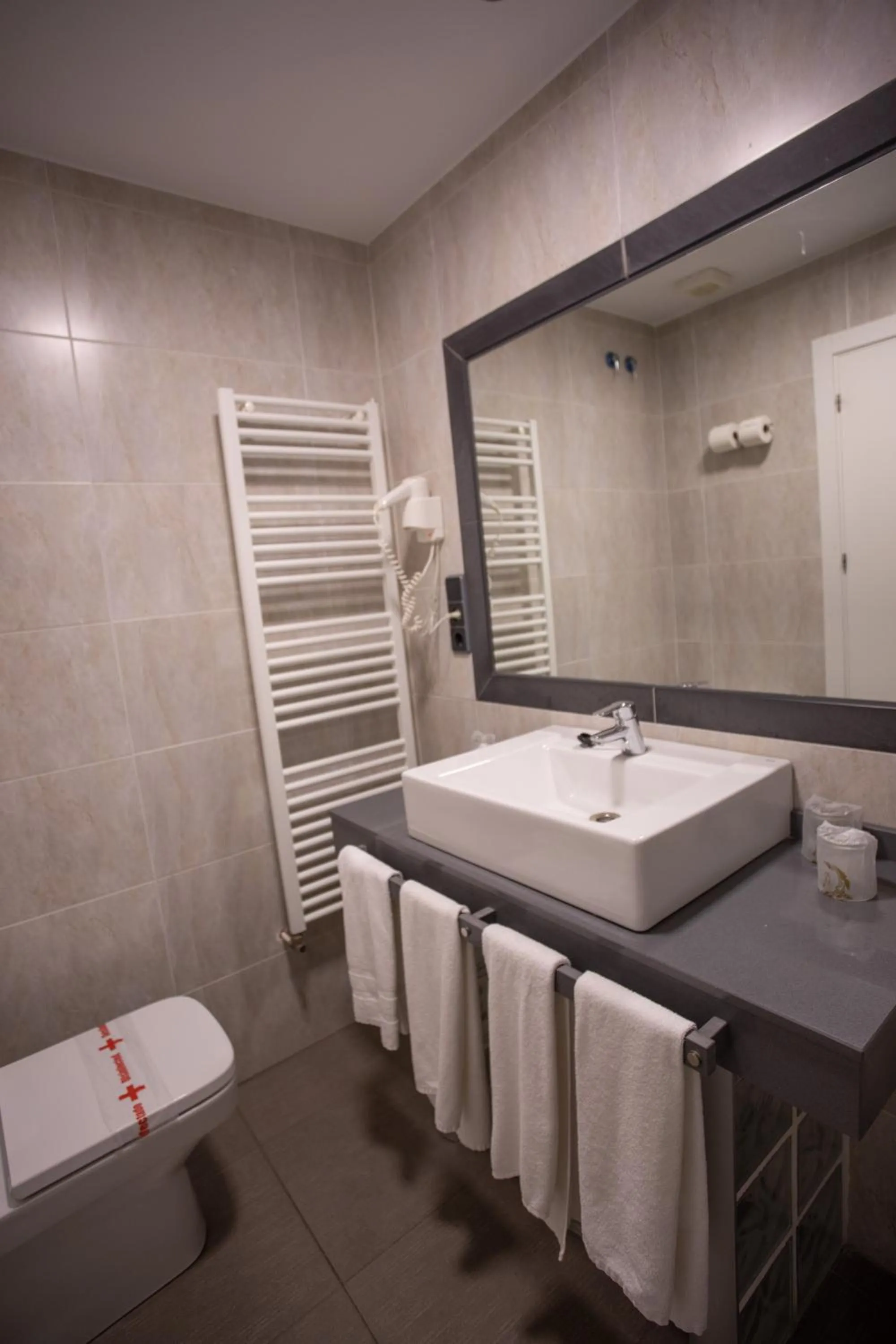 Shower in Hotel LB Villa De Cuenca