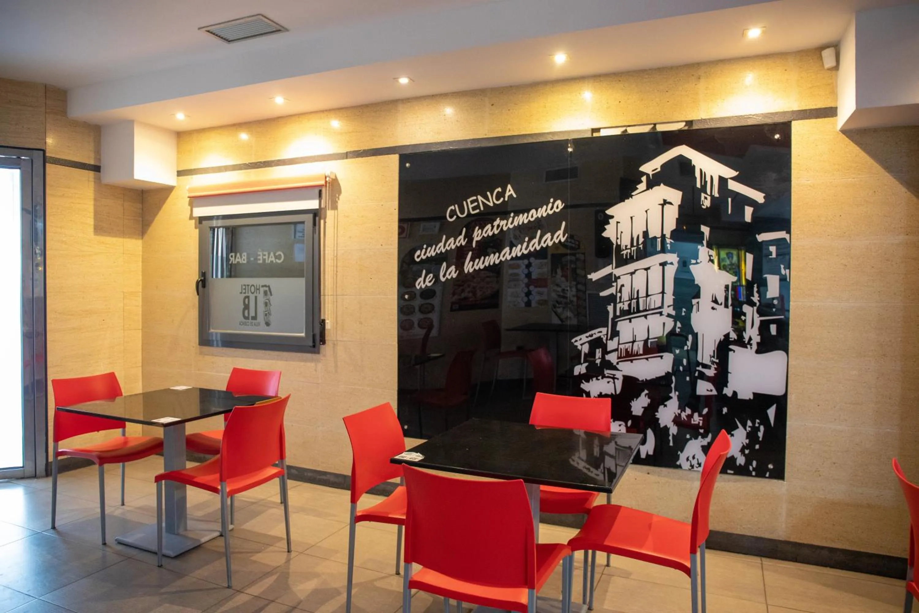 Lounge or bar in Hotel LB Villa De Cuenca