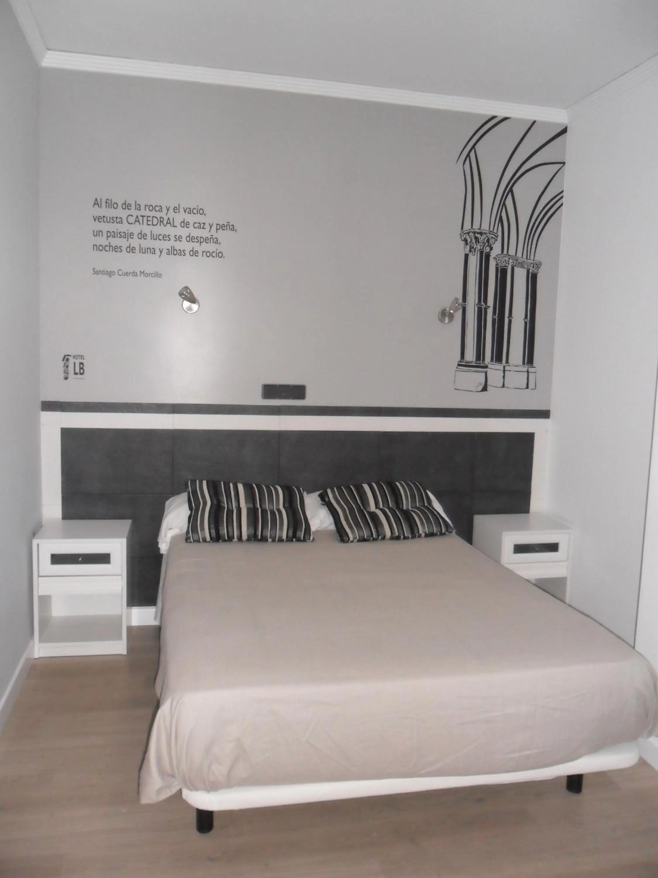 Bedroom, Bed in Hotel LB Villa De Cuenca