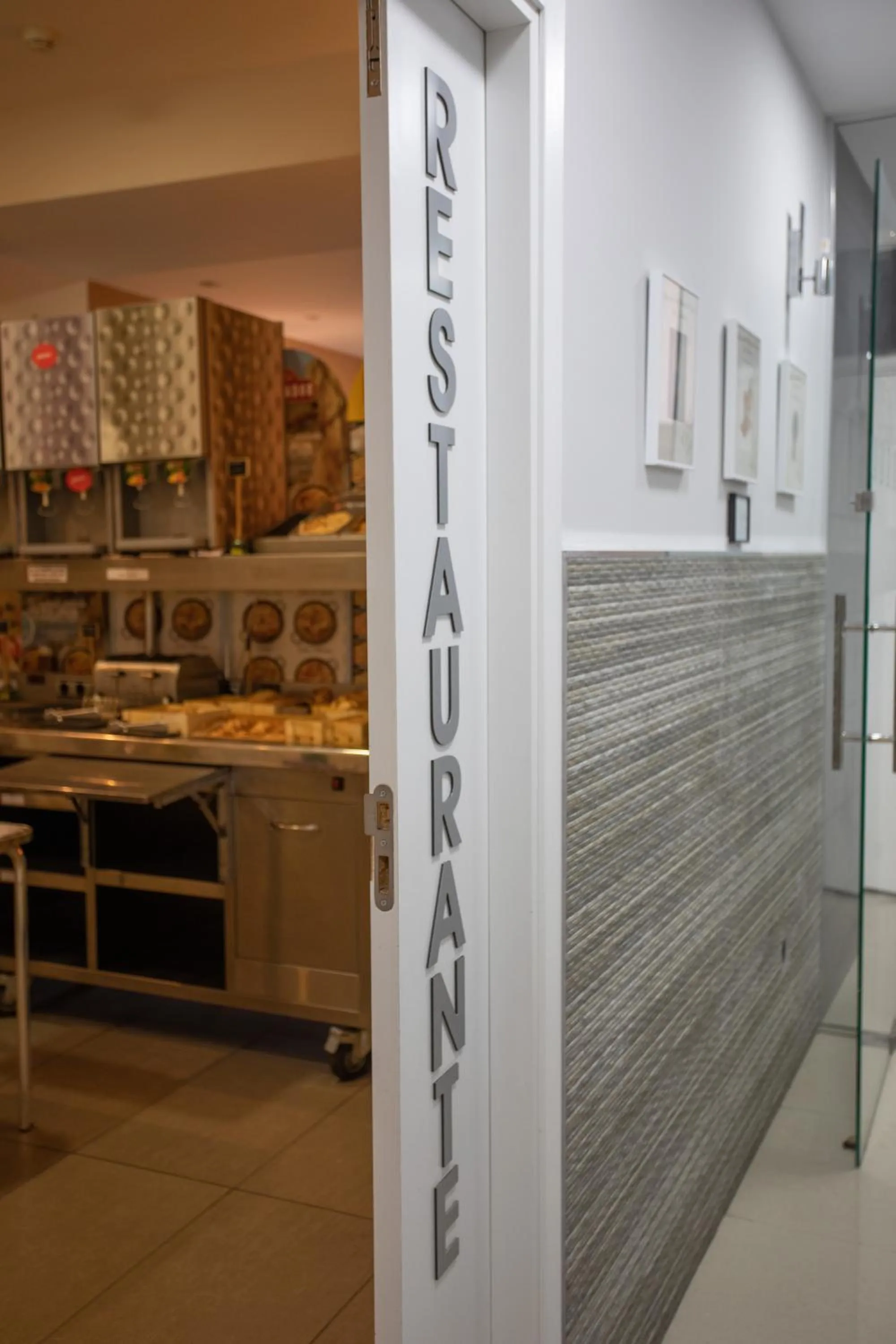 Restaurant/places to eat in Hotel LB Villa De Cuenca