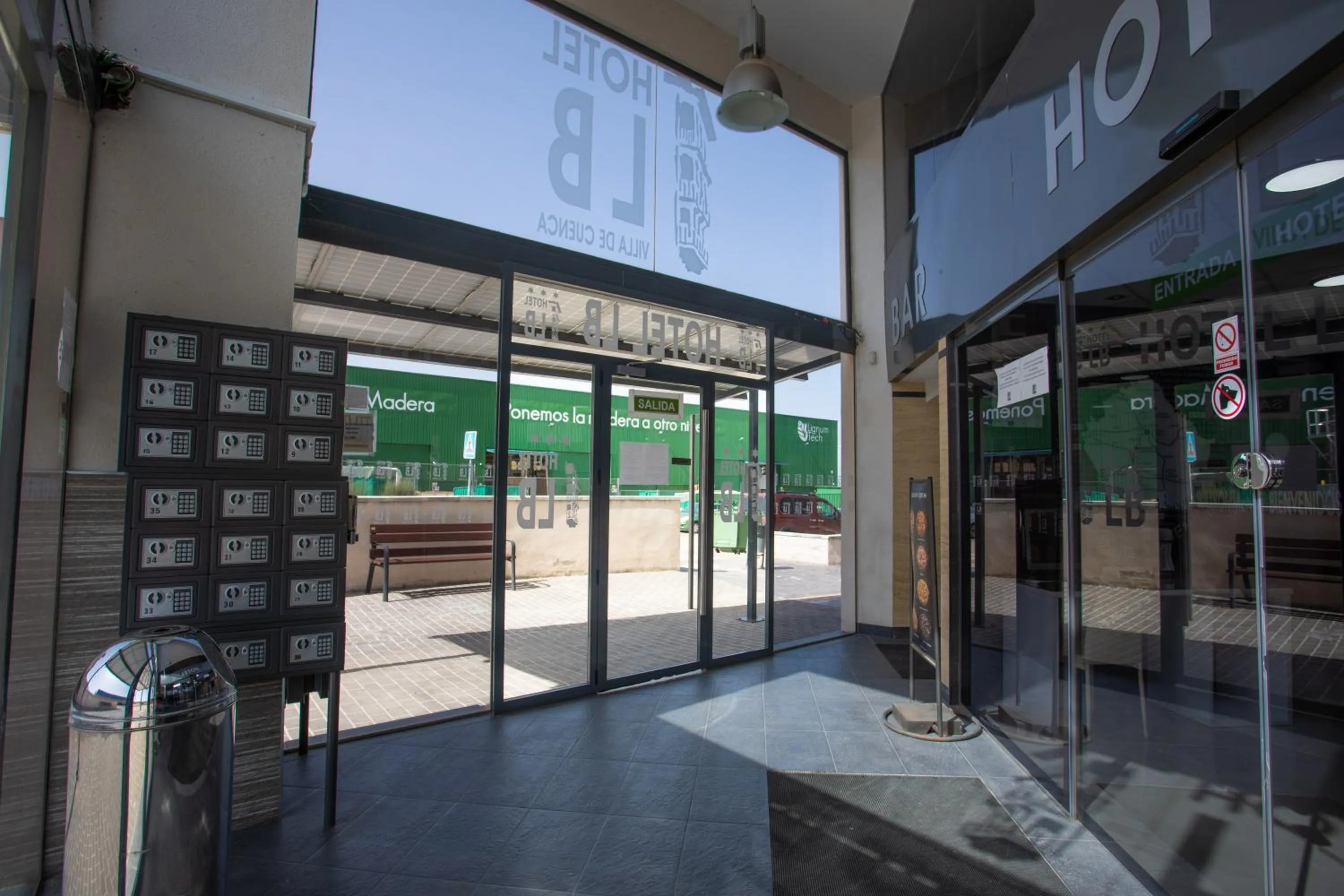 Lobby or reception in Hotel LB Villa De Cuenca