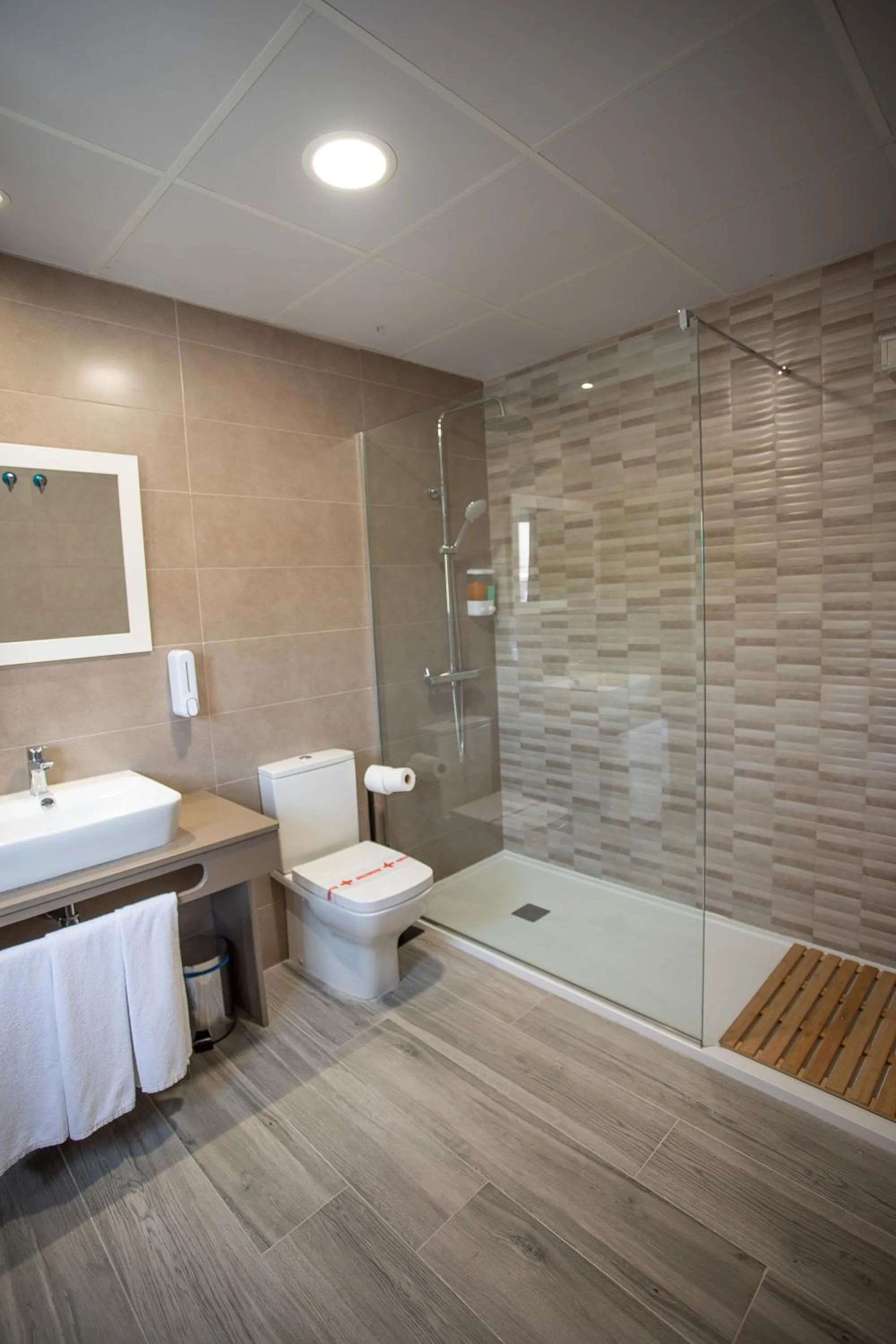 Shower in Hotel LB Villa De Cuenca