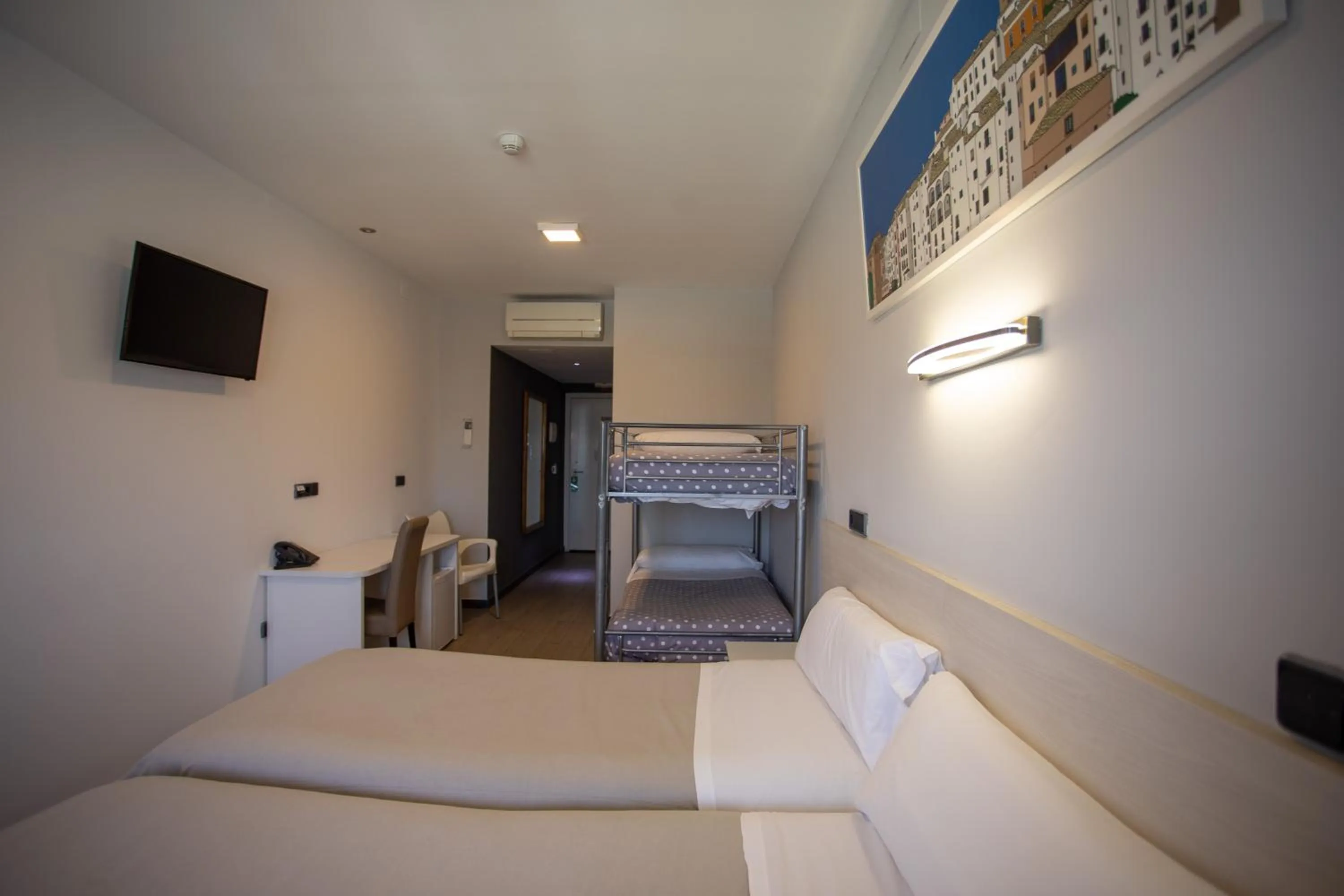 Bed in Hotel LB Villa De Cuenca