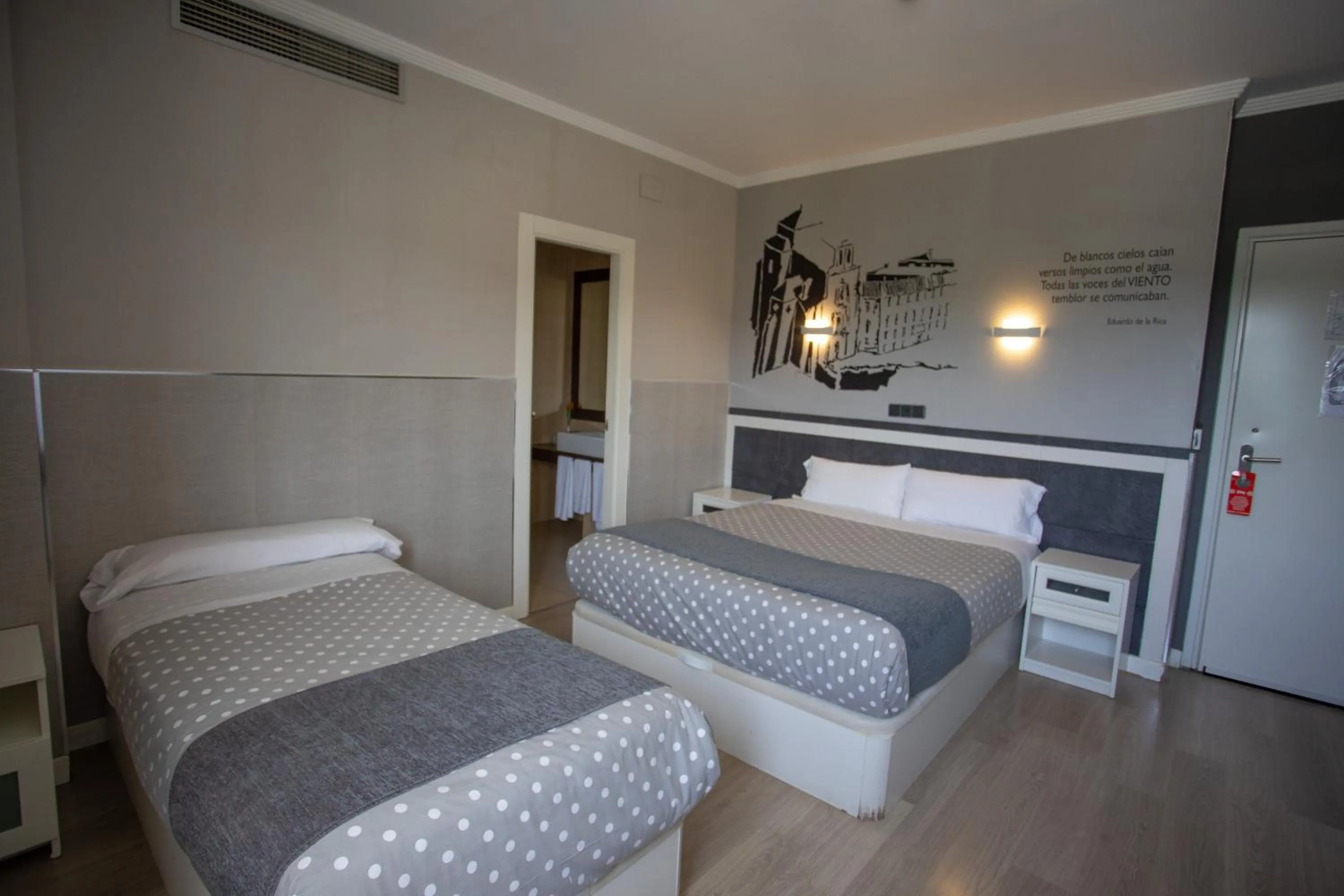 Bed in Hotel LB Villa De Cuenca