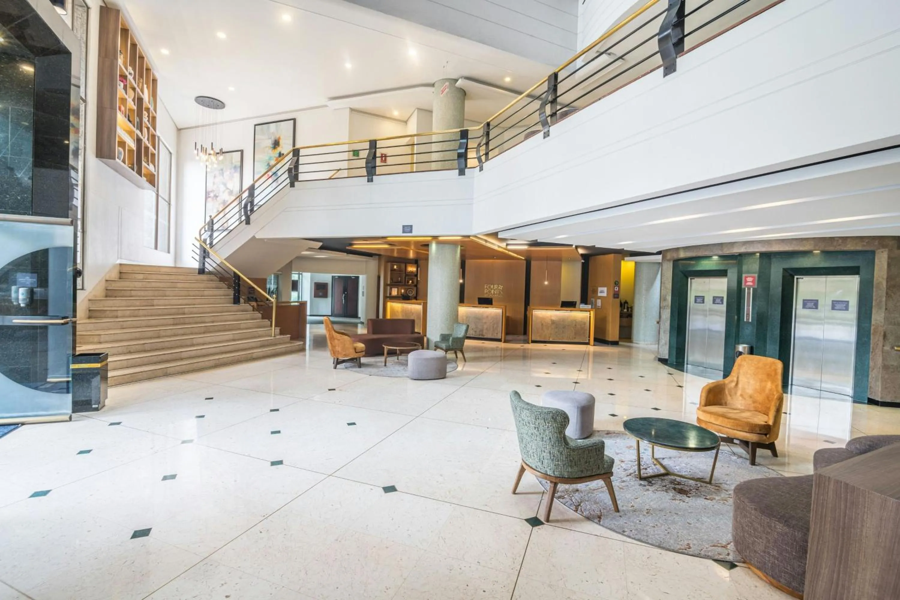 Lobby or reception in Four Points by Sheraton Medellín