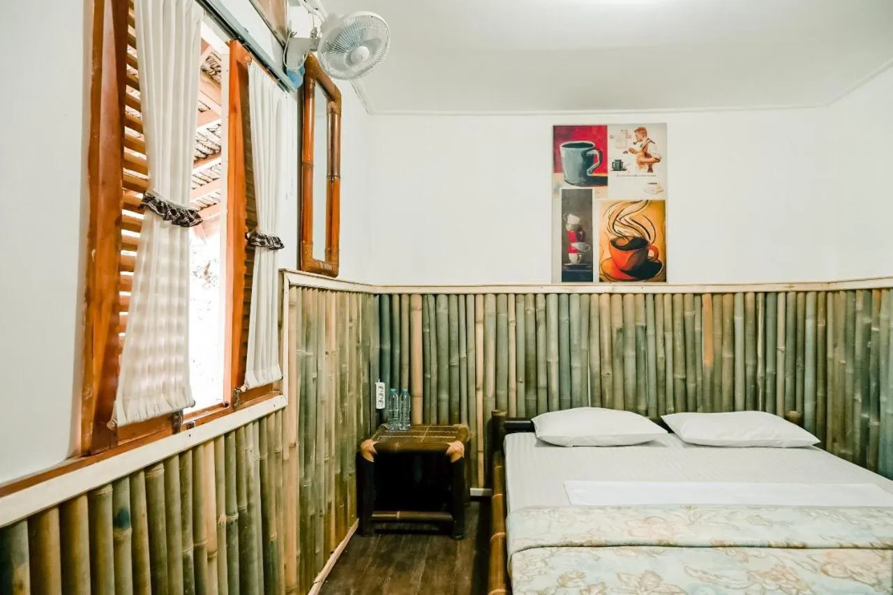 Bed in Backpacker Kawah Ijen