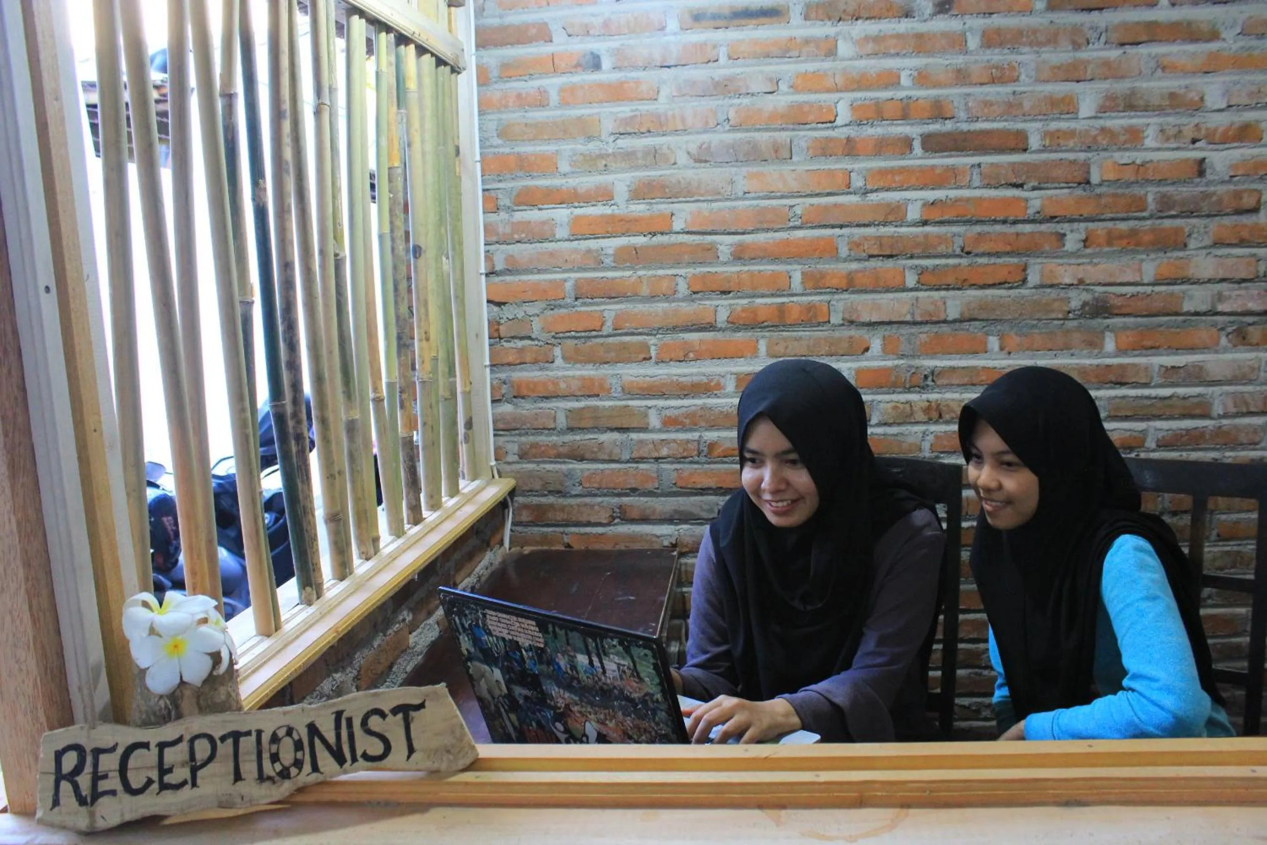 Staff in Backpacker Kawah Ijen