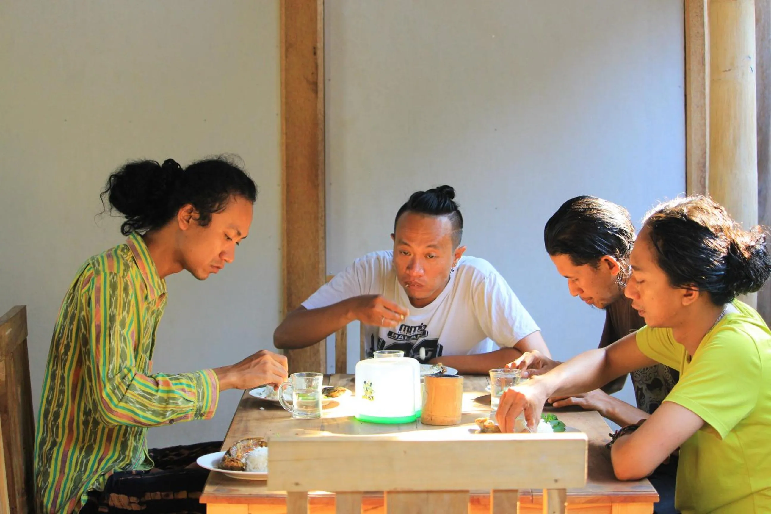 Dining area in Backpacker Kawah Ijen