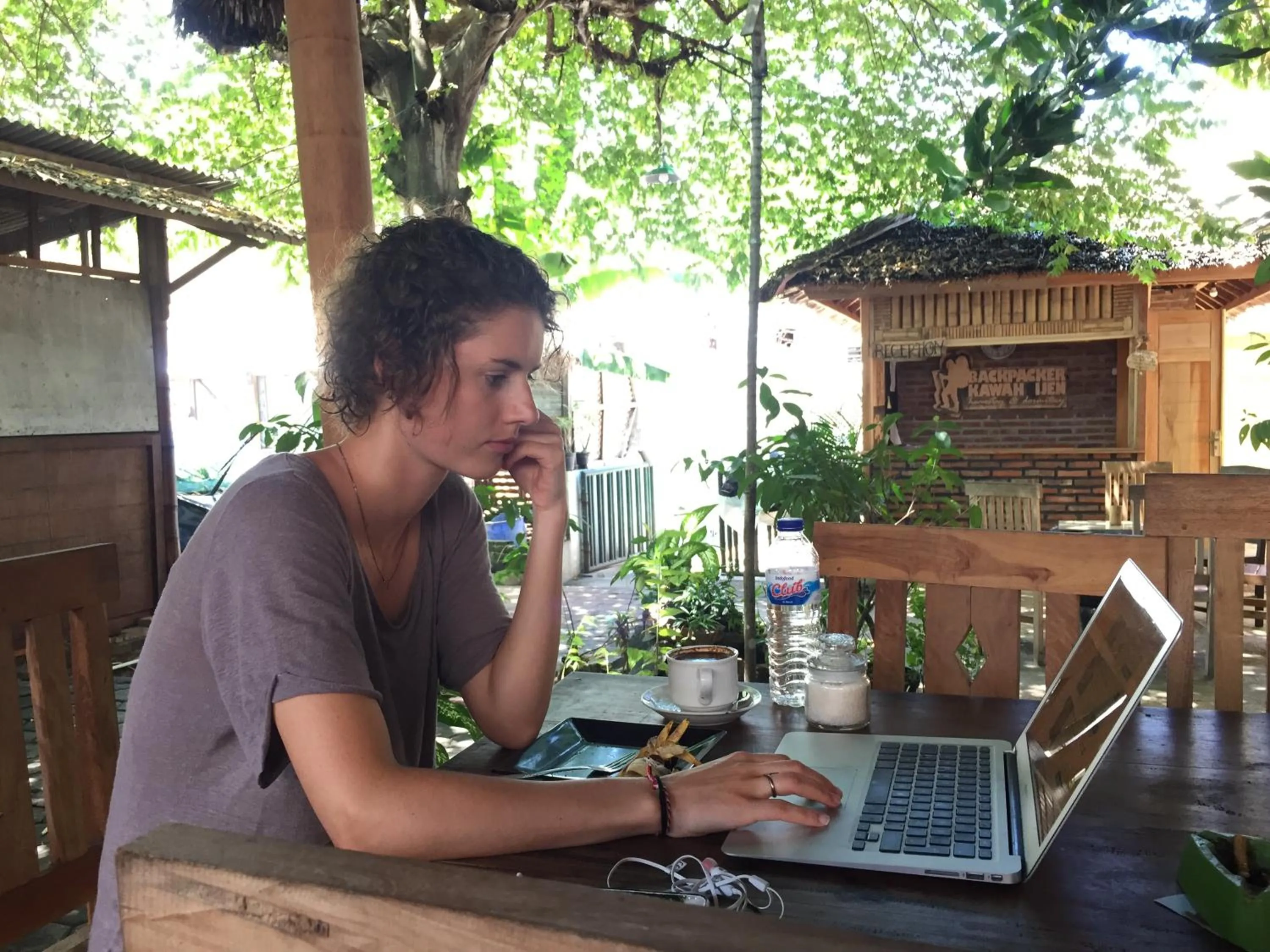 Backpacker Kawah Ijen