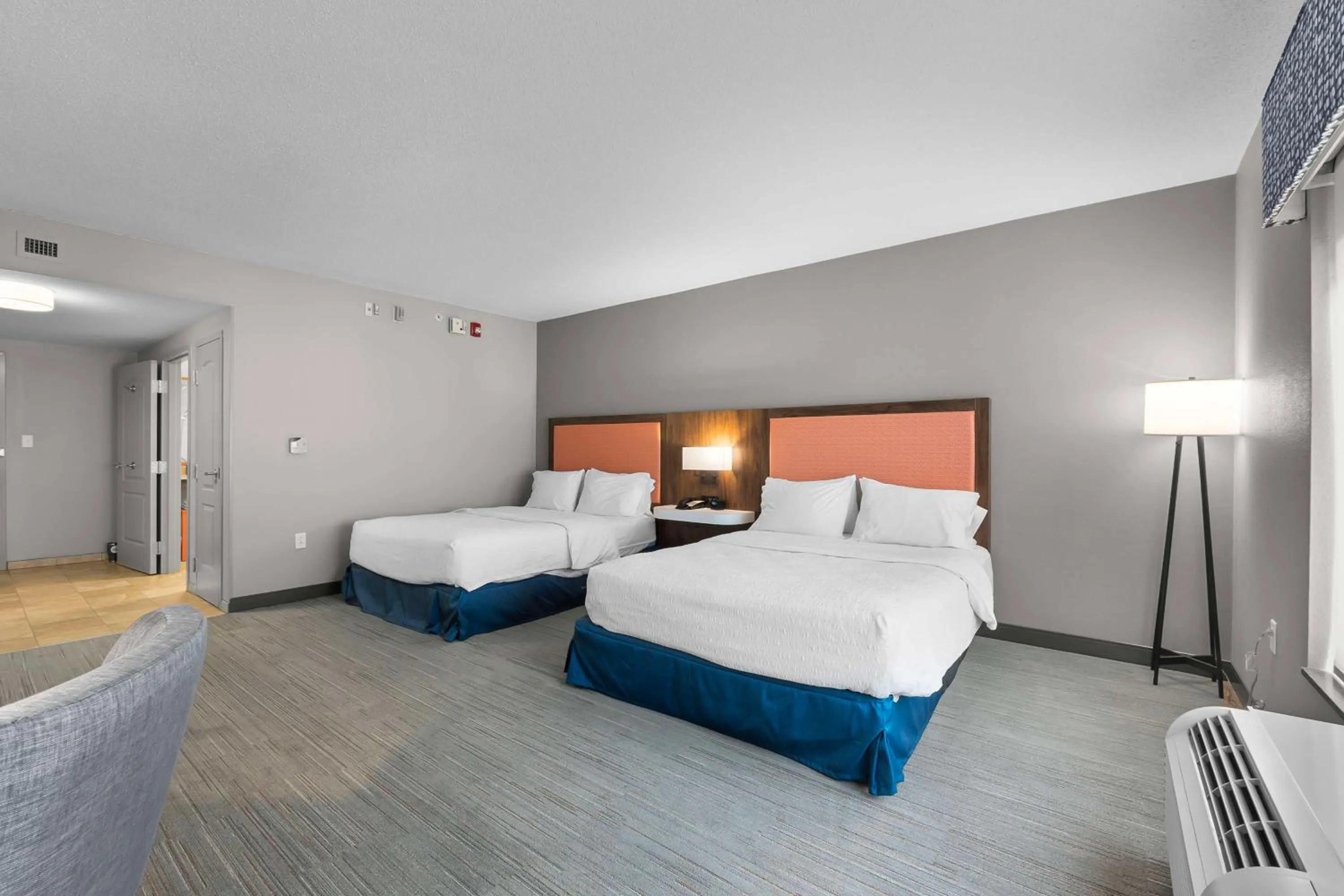 Bed in Hampton Inn & Suites - Saint Louis South Interstate 55
