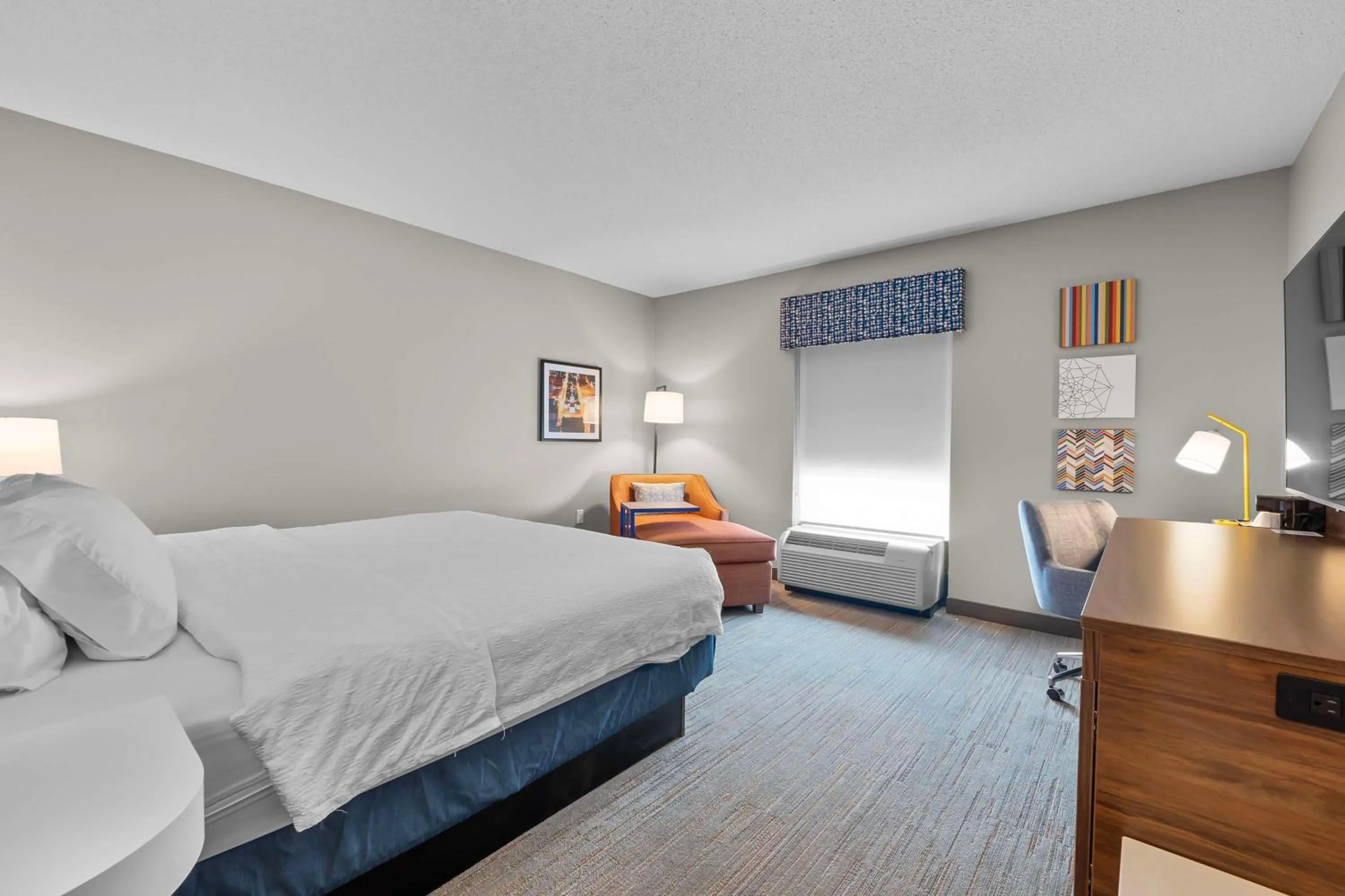 Bed in Hampton Inn & Suites - Saint Louis South Interstate 55
