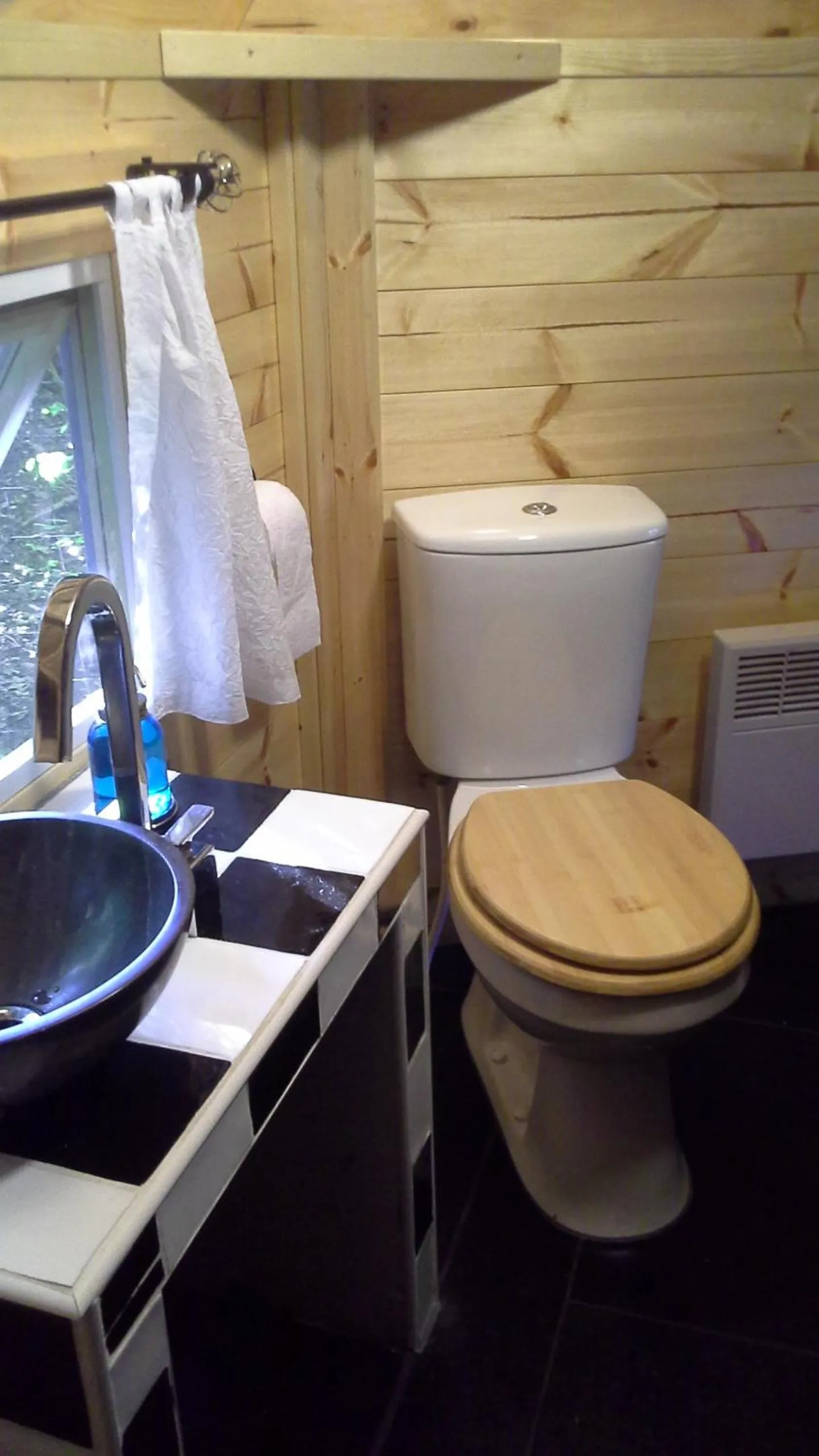 Decorative detail in Pieni Talo