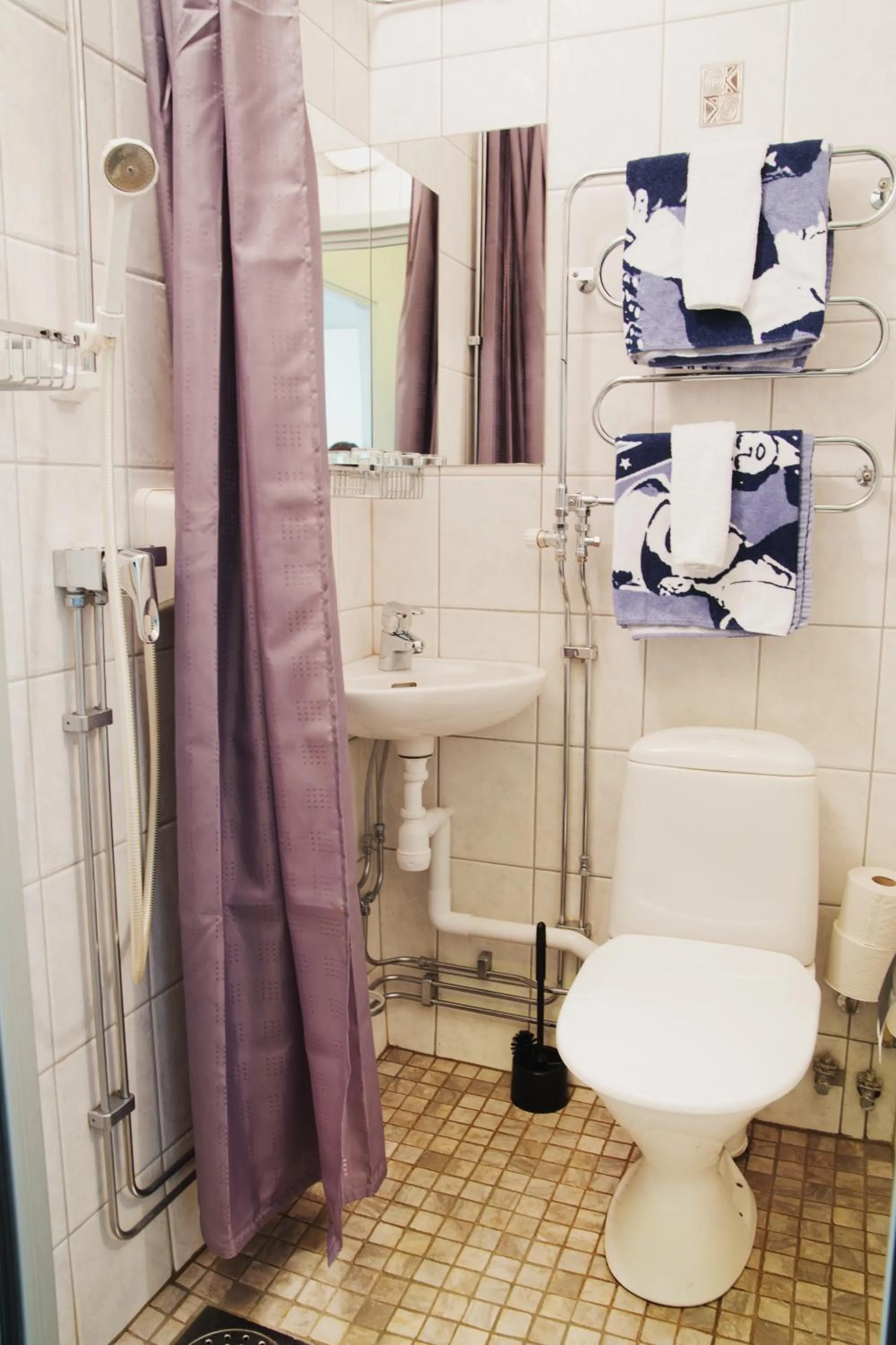 Bathroom in CarlstadCity H Boutique Hotell