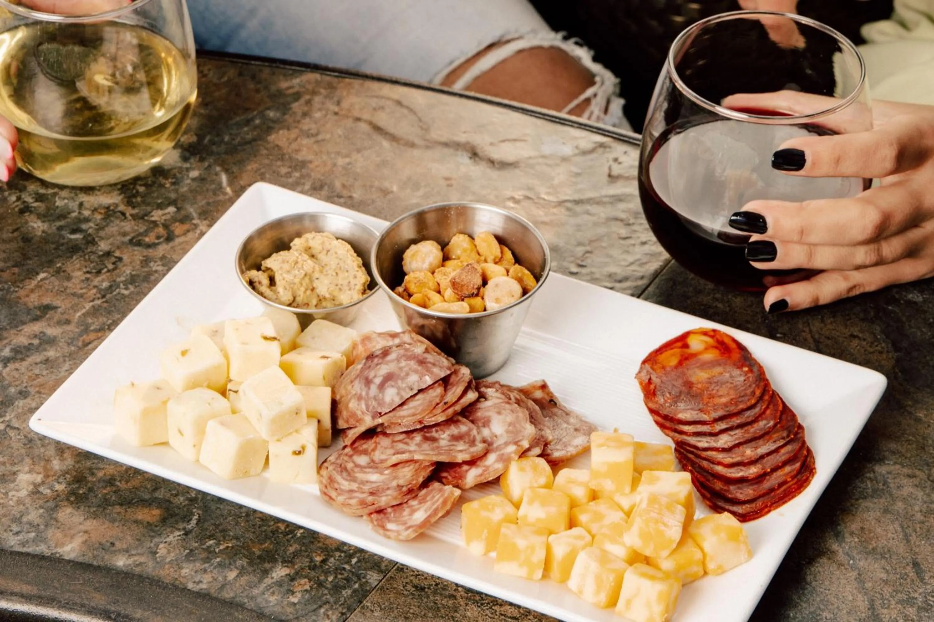 Restaurant/places to eat in Residence Inn by Marriott Cincinnati Downtown/The Phelps