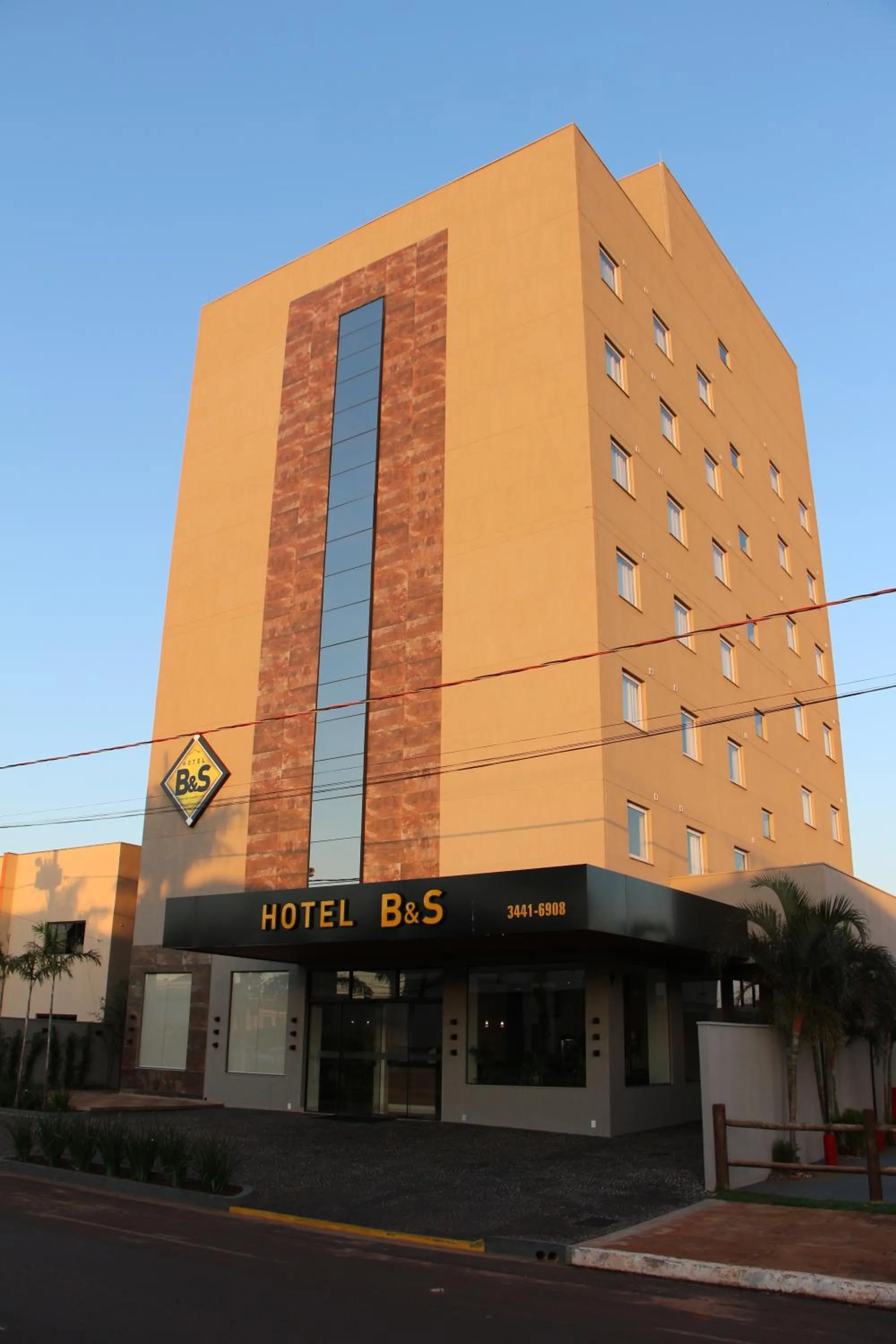 Property building in Hotel B&S