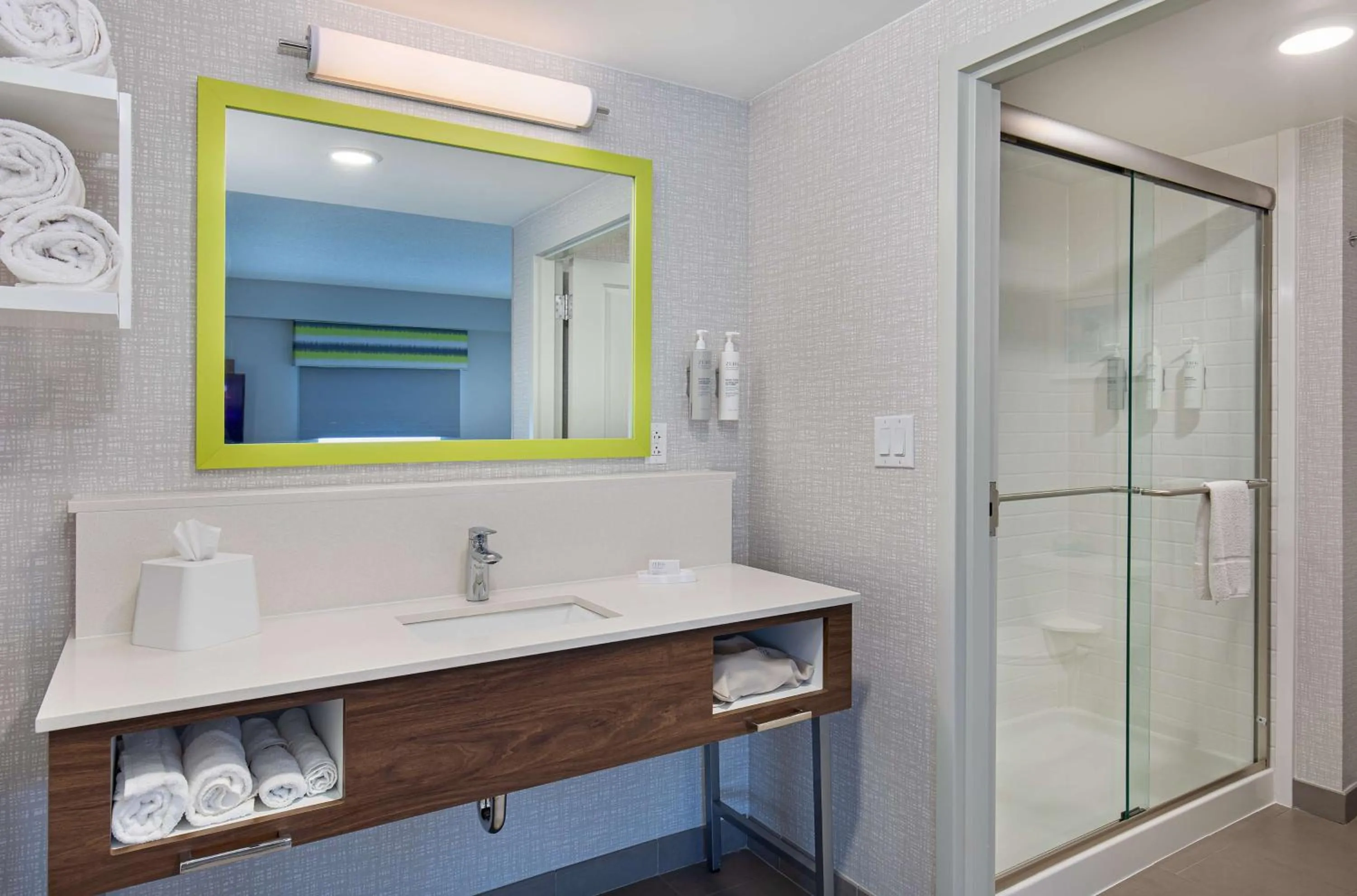 Bathroom in Hampton Inn Pikeville