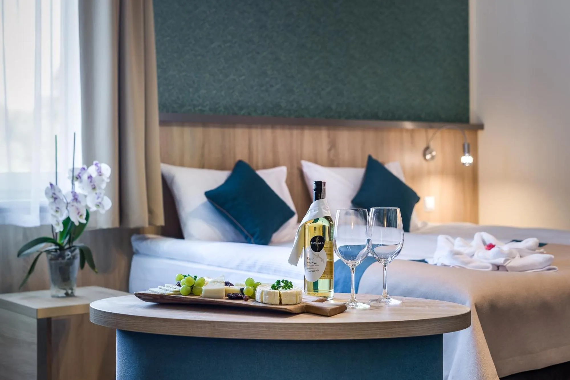 Food and drinks, Bed in Krasicki Hotel Resort & Spa