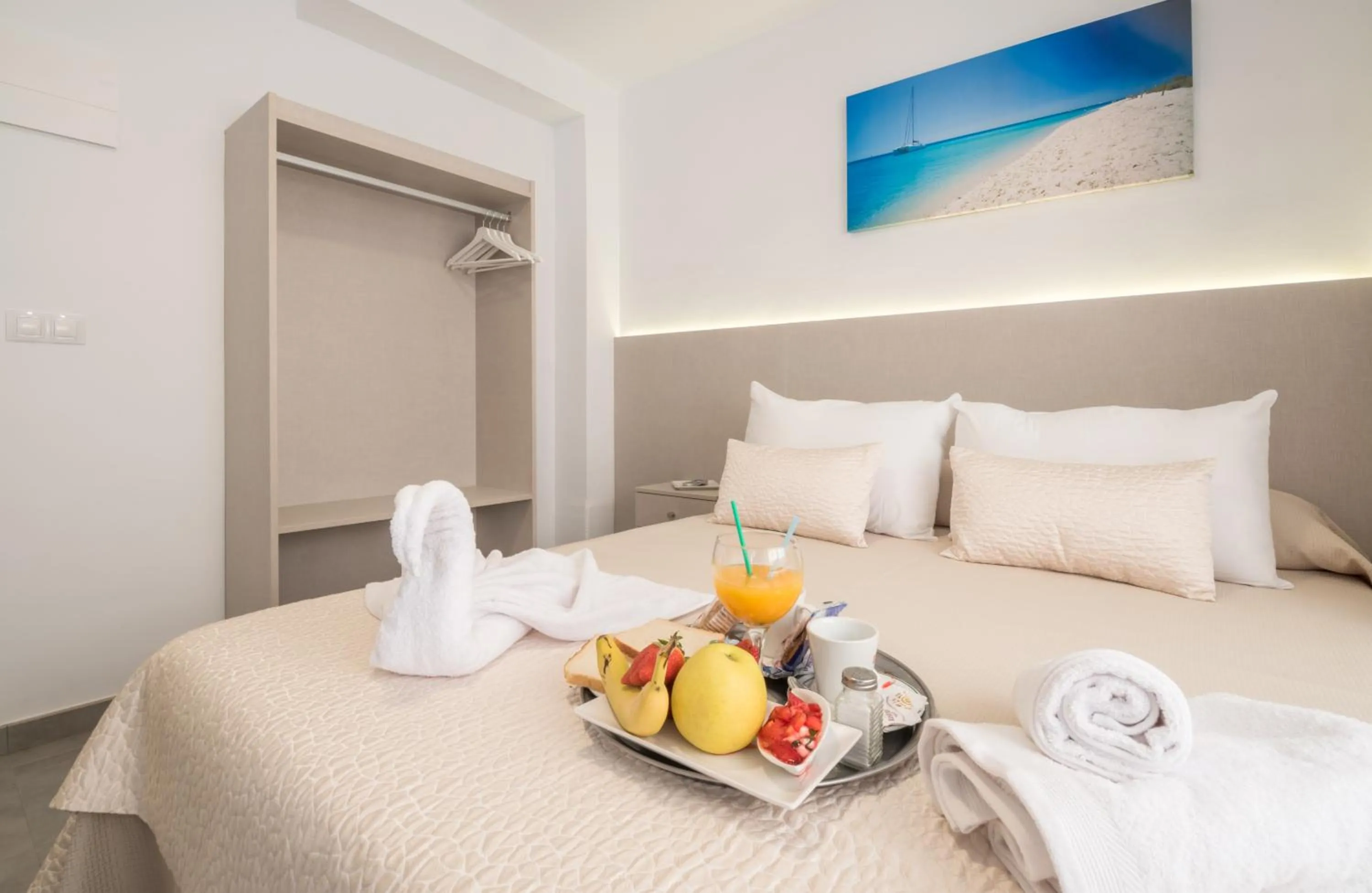 Bed in Hostal Romerito