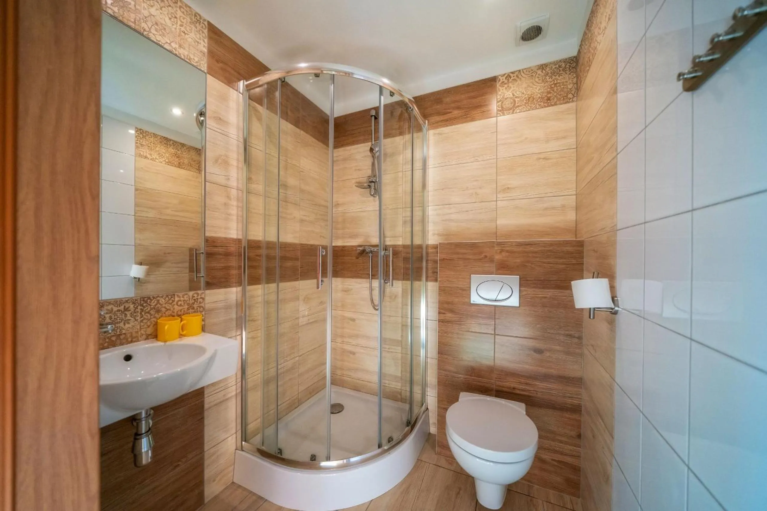 Shower in Hotel Górski Kalatówki