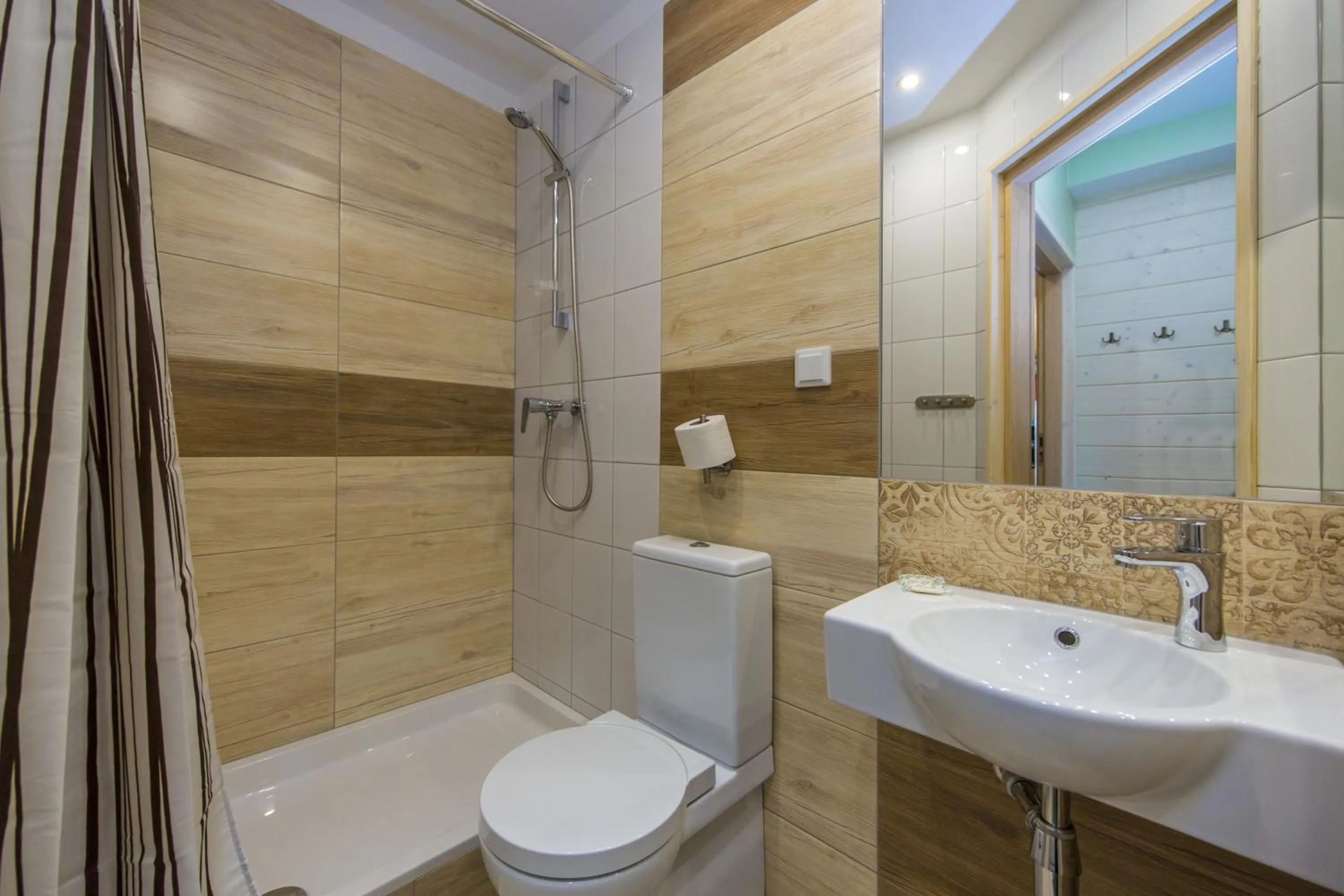 Shower in Hotel Górski Kalatówki