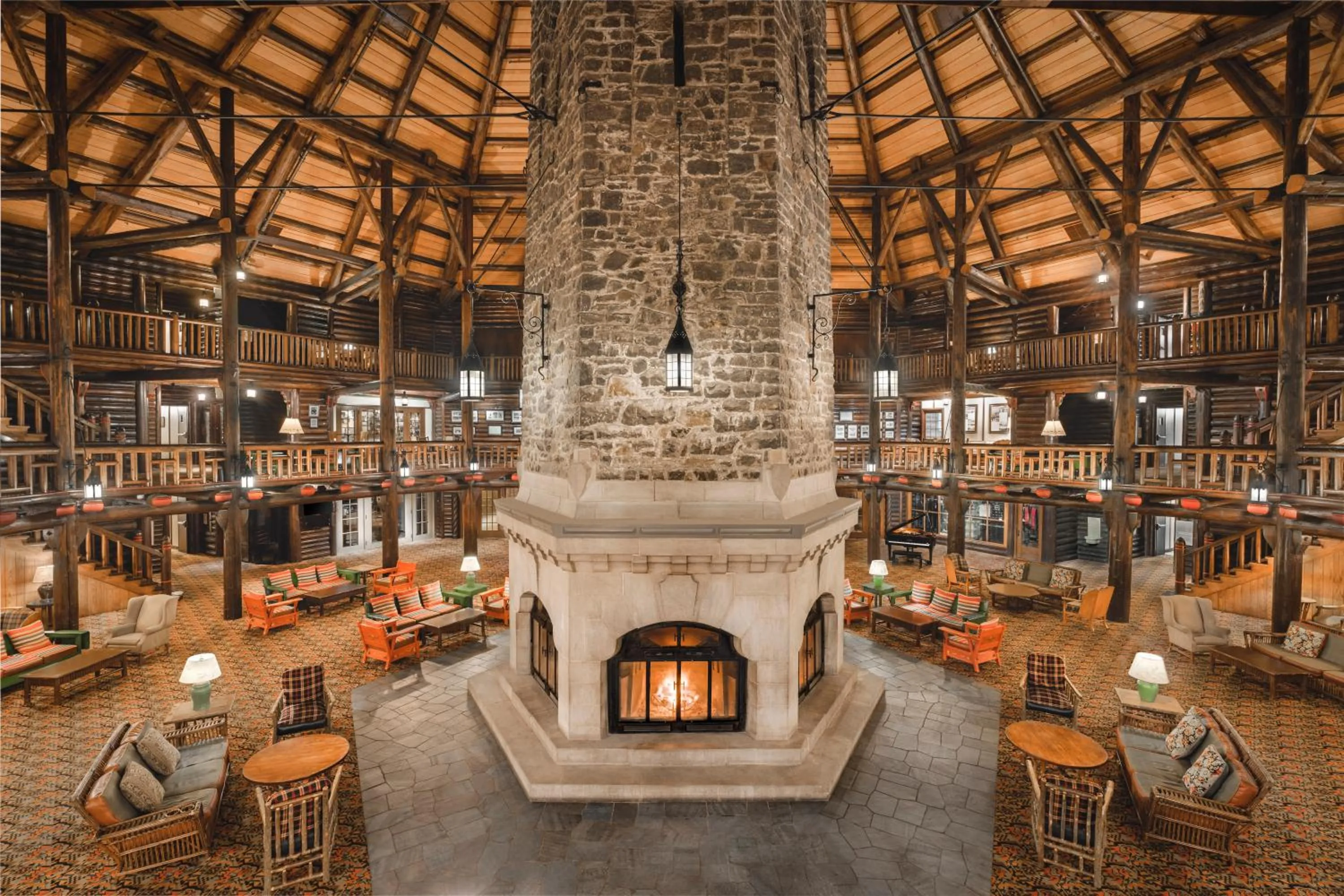 Lobby or reception in Fairmont Le Chateau Montebello