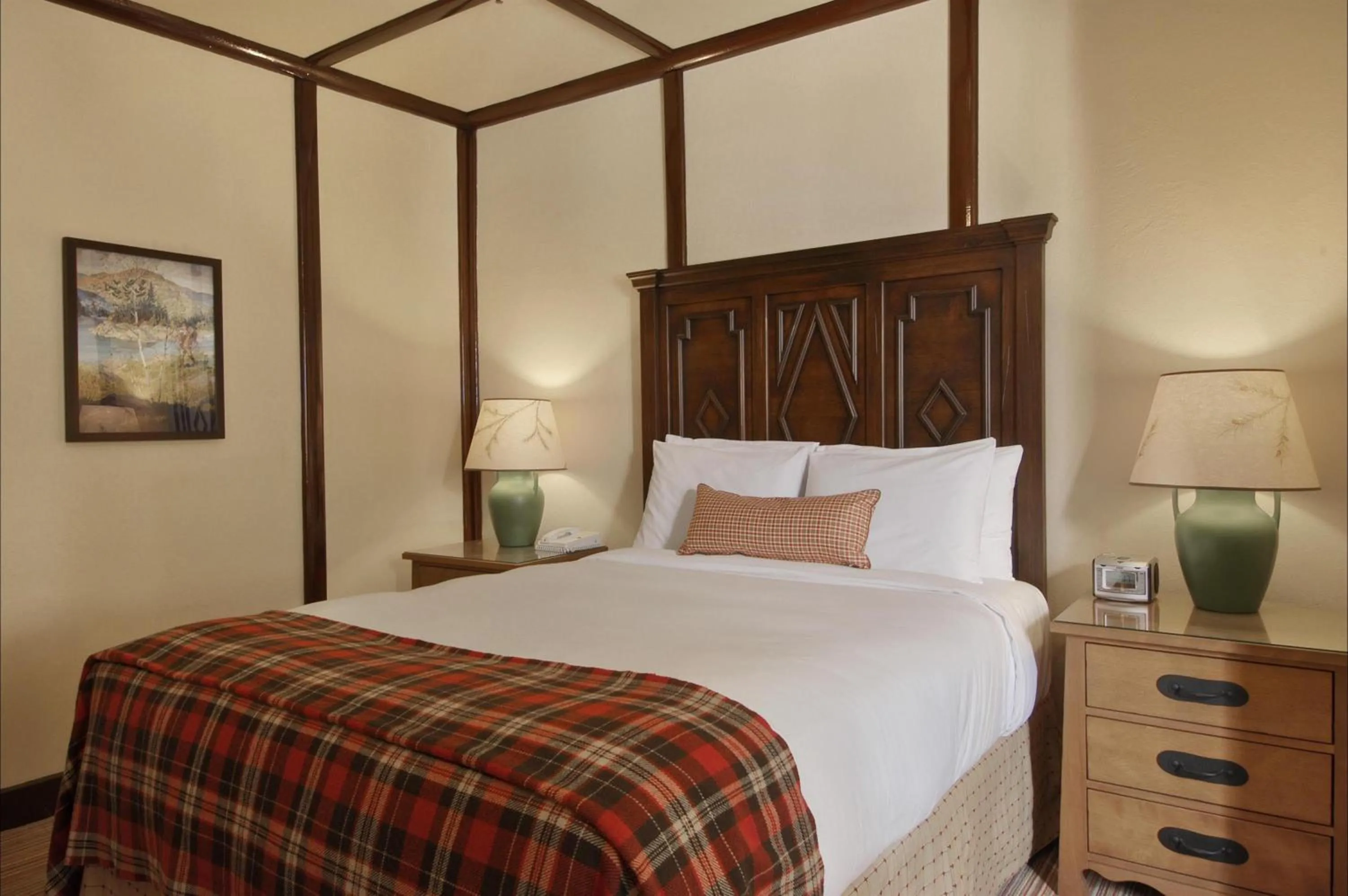 Bed in Fairmont Le Chateau Montebello