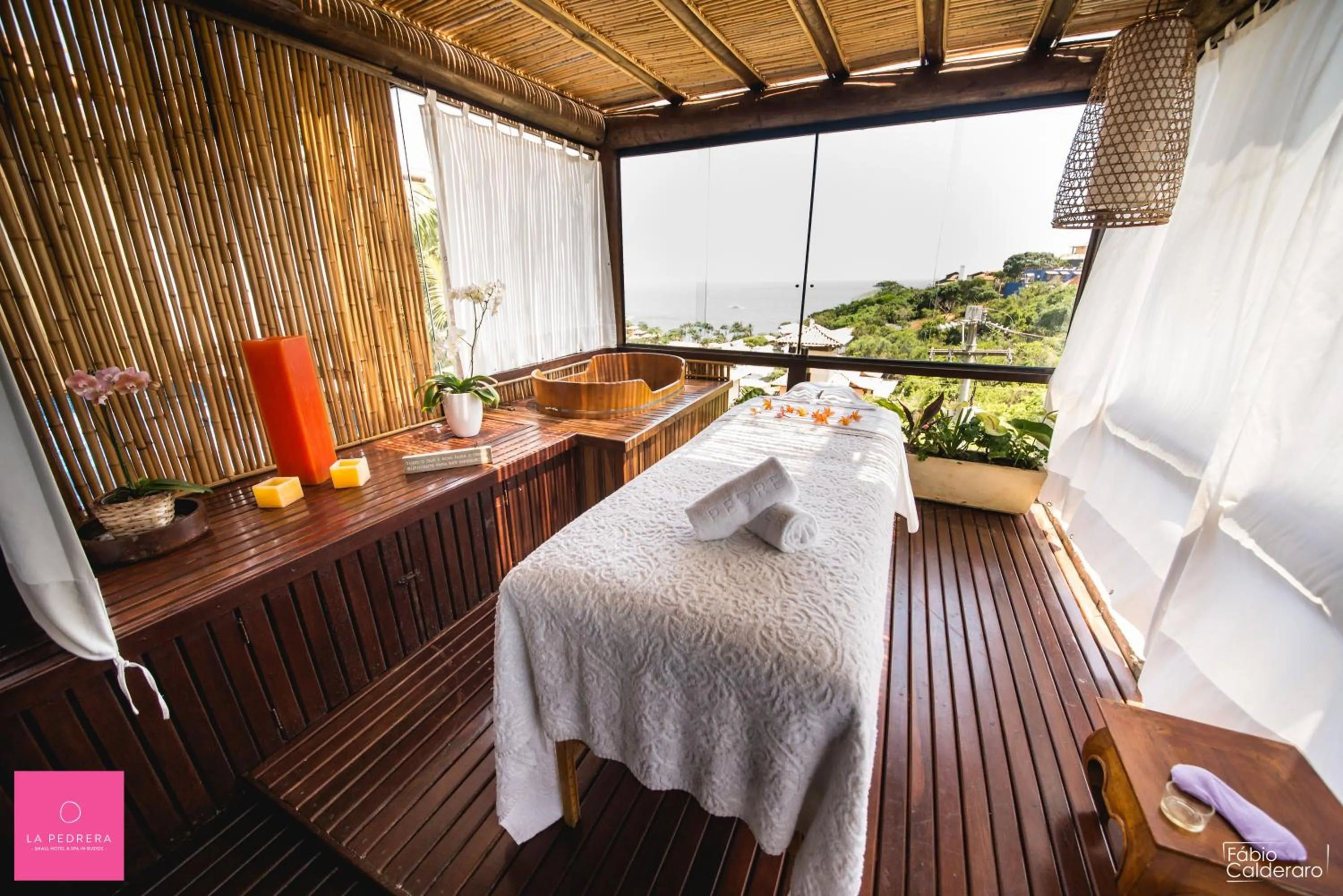 Massage, Bed in La Pedrera Small Hotel & Spa