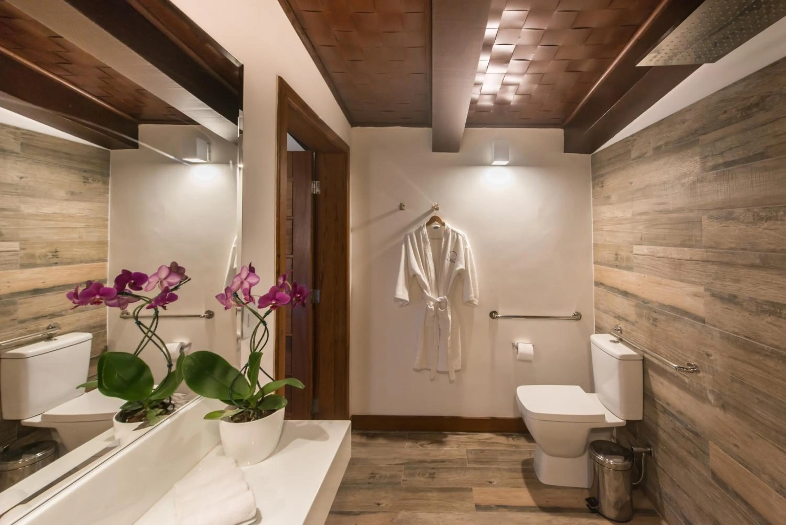 Bathroom in La Pedrera Small Hotel & Spa