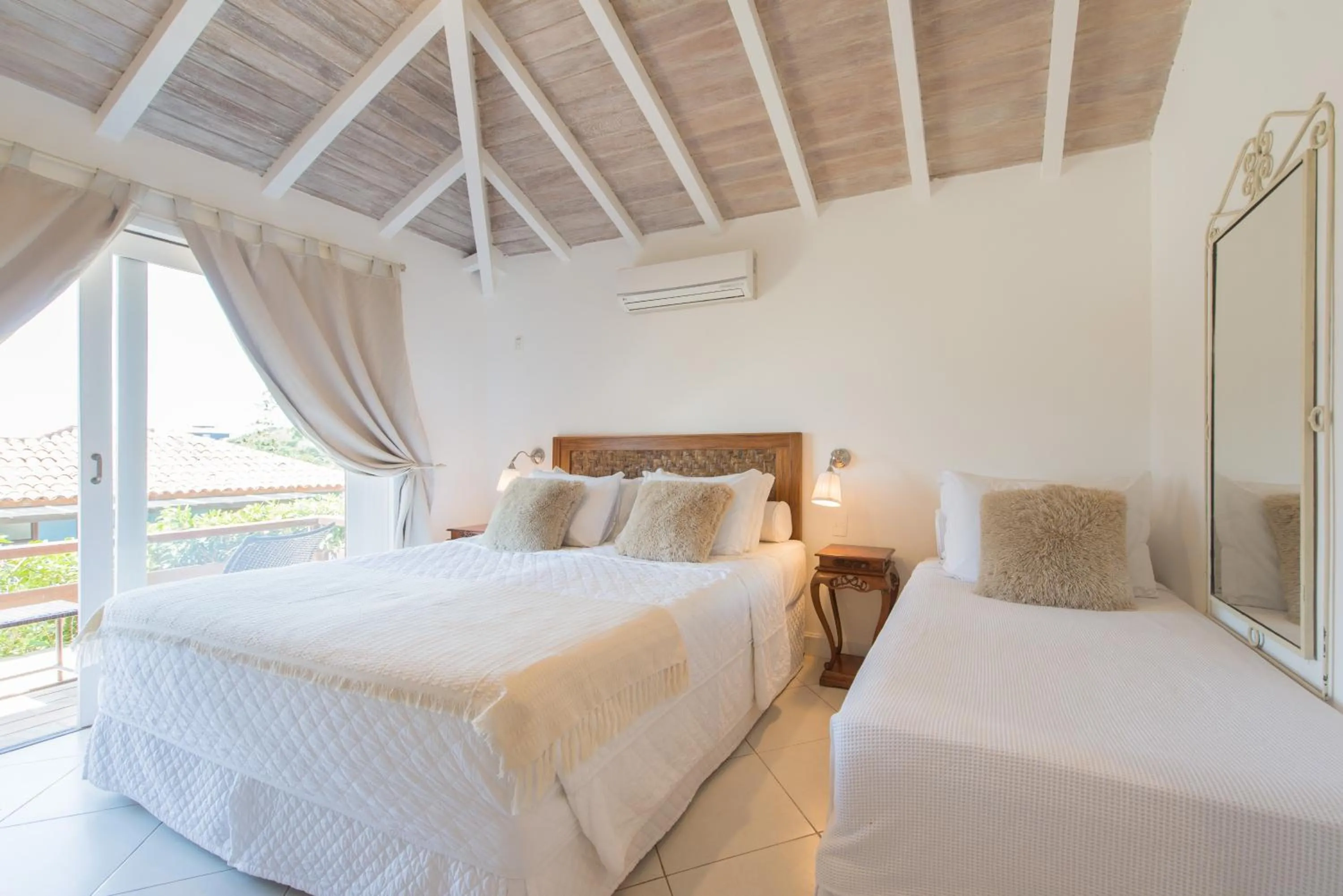 Photo of the whole room, Bed in La Pedrera Small Hotel & Spa