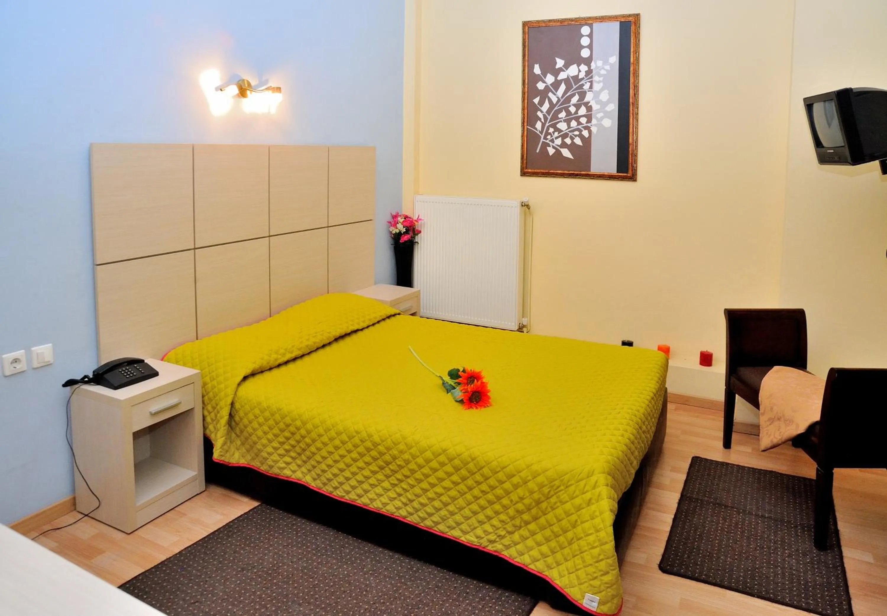 Photo of the whole room in Atlantis