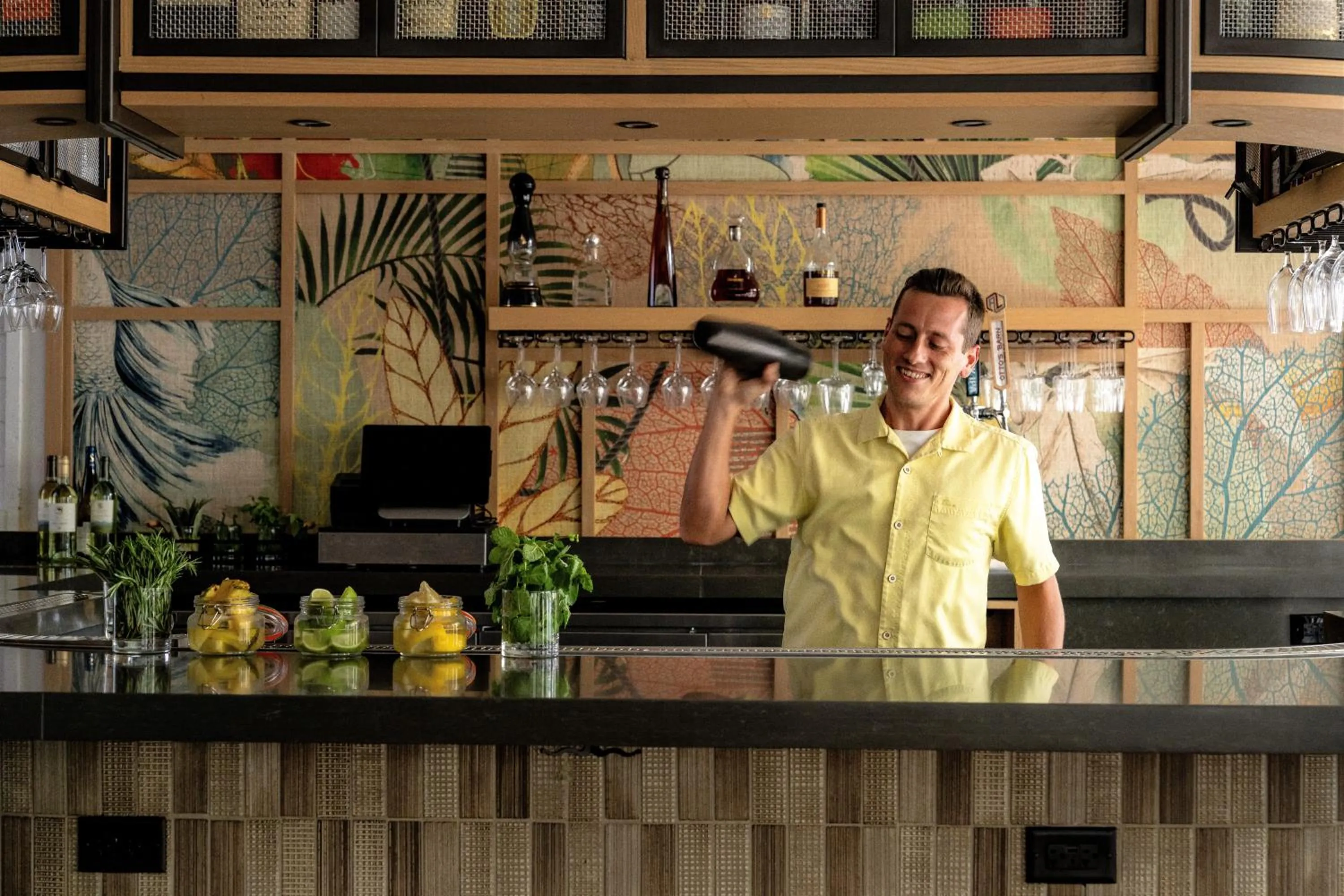 Restaurant/places to eat in Hyatt Regency Coconut Point Resort & Spa Near Naples