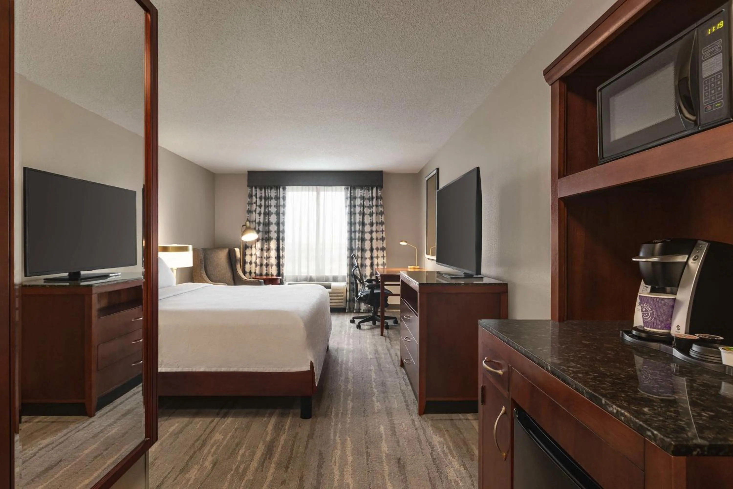 Bed in Hilton Garden Inn Fort Myers Airport/FGCU